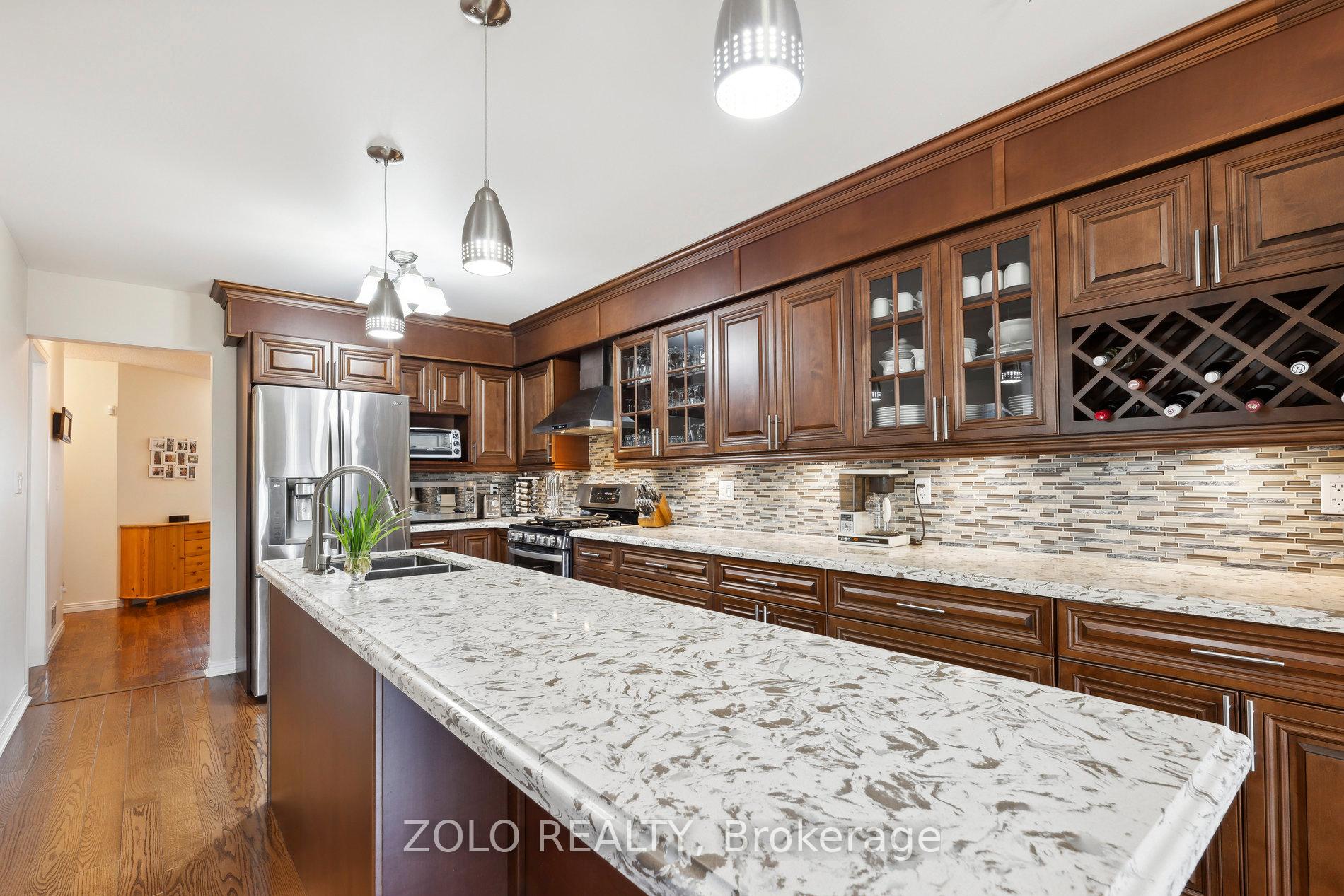 Photo 16 of 44 Stagemaster Crescent, Clarington, Courtice — HOMEH