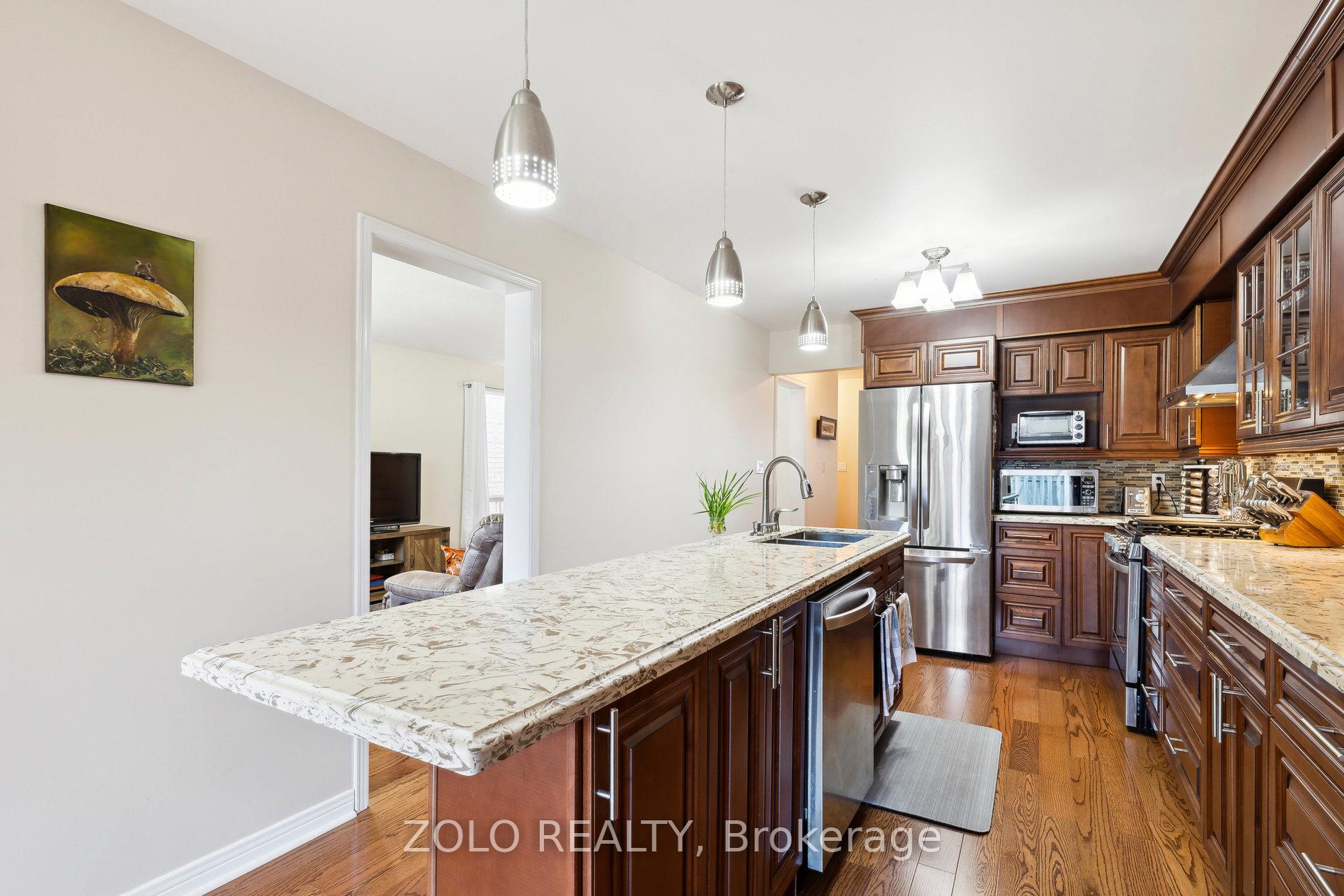 Photo 19 of 44 Stagemaster Crescent, Clarington, Courtice — HOMEH