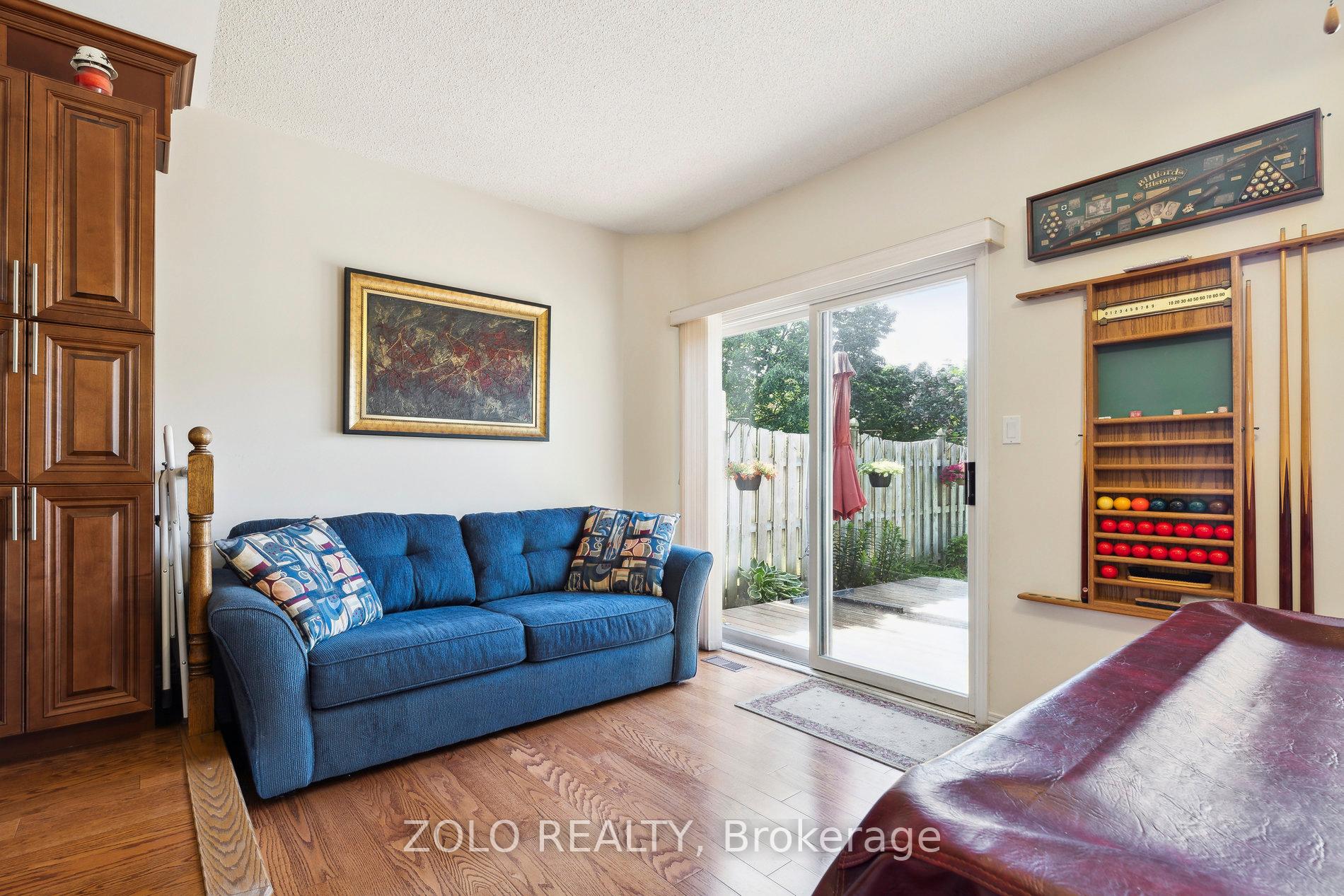 Photo 33 of 44 Stagemaster Crescent, Clarington, Courtice — HOMEH
