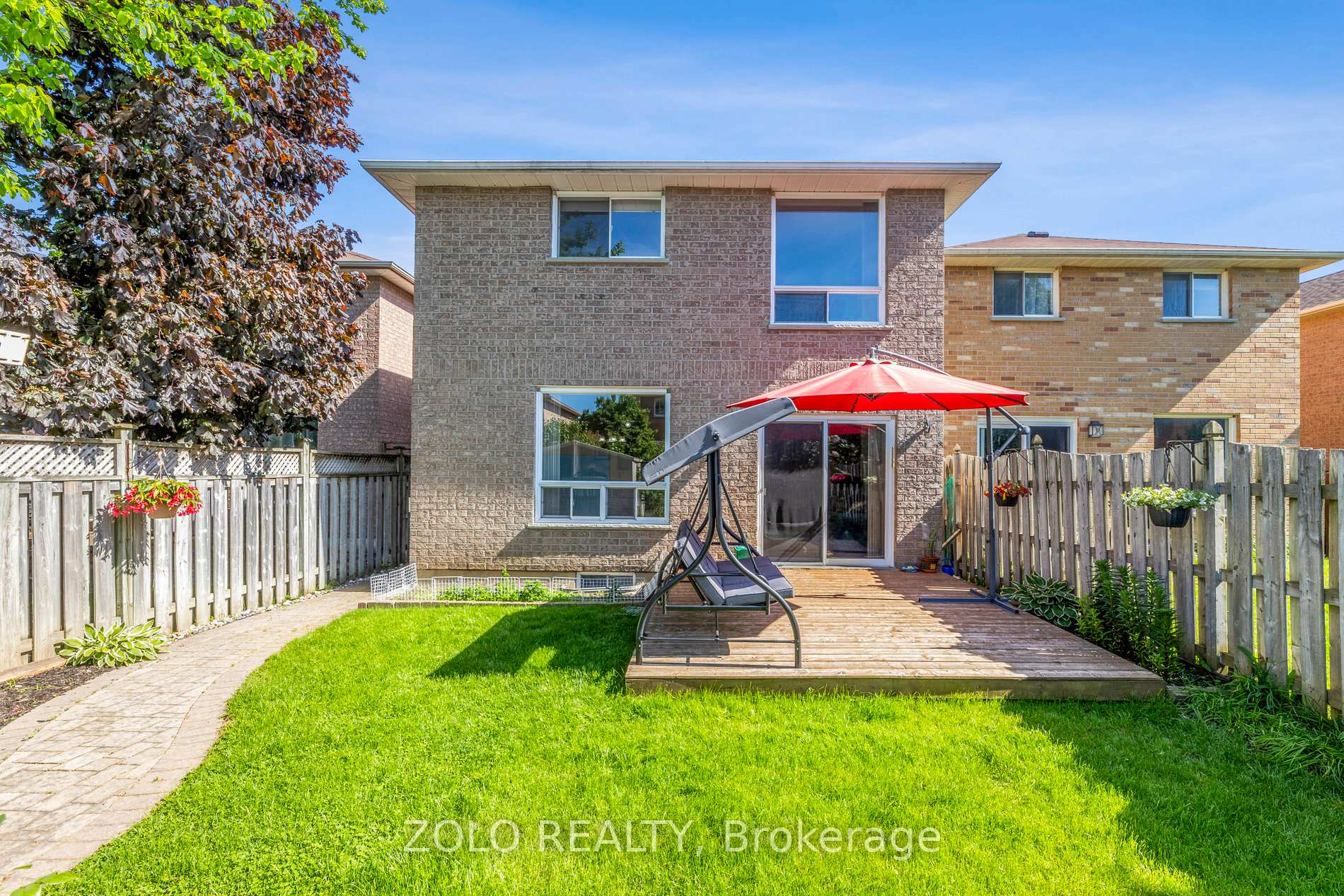 Photo 38 of 44 Stagemaster Crescent, Clarington, Courtice — HOMEH