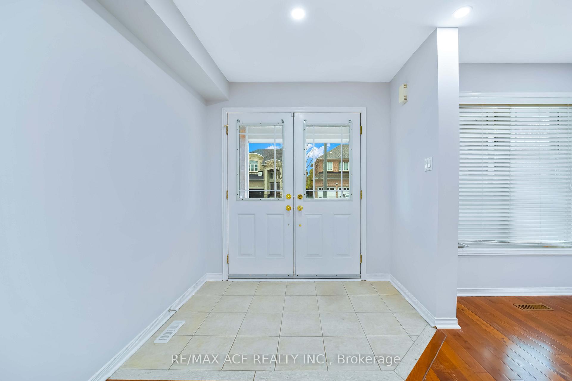 Photo 5 of Unit MAIN, 28 Cantwell Crescent, Ajax, Northeast Ajax — HOMEH