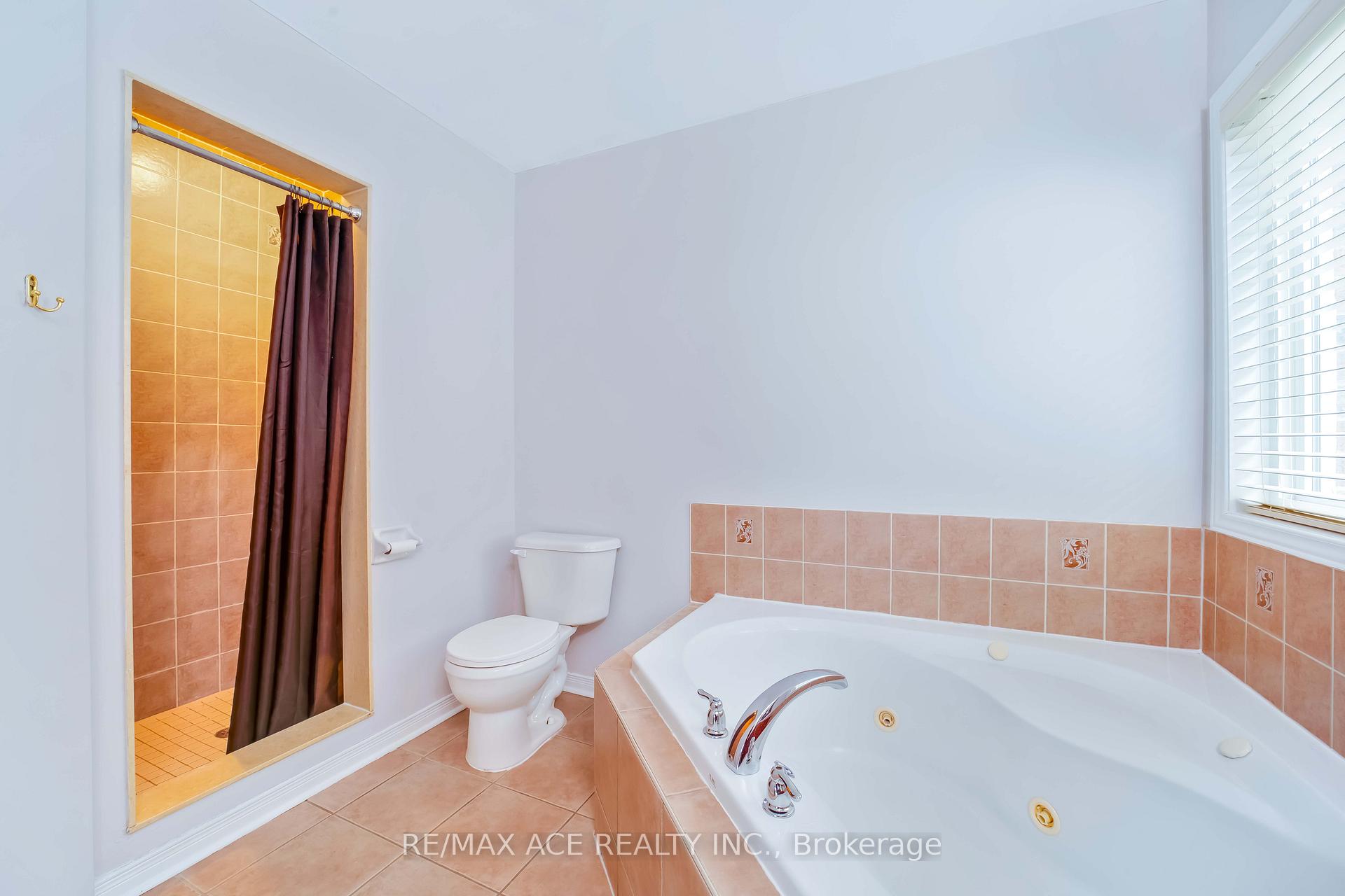 Photo 20 of Unit MAIN, 28 Cantwell Crescent, Ajax, Northeast Ajax — HOMEH