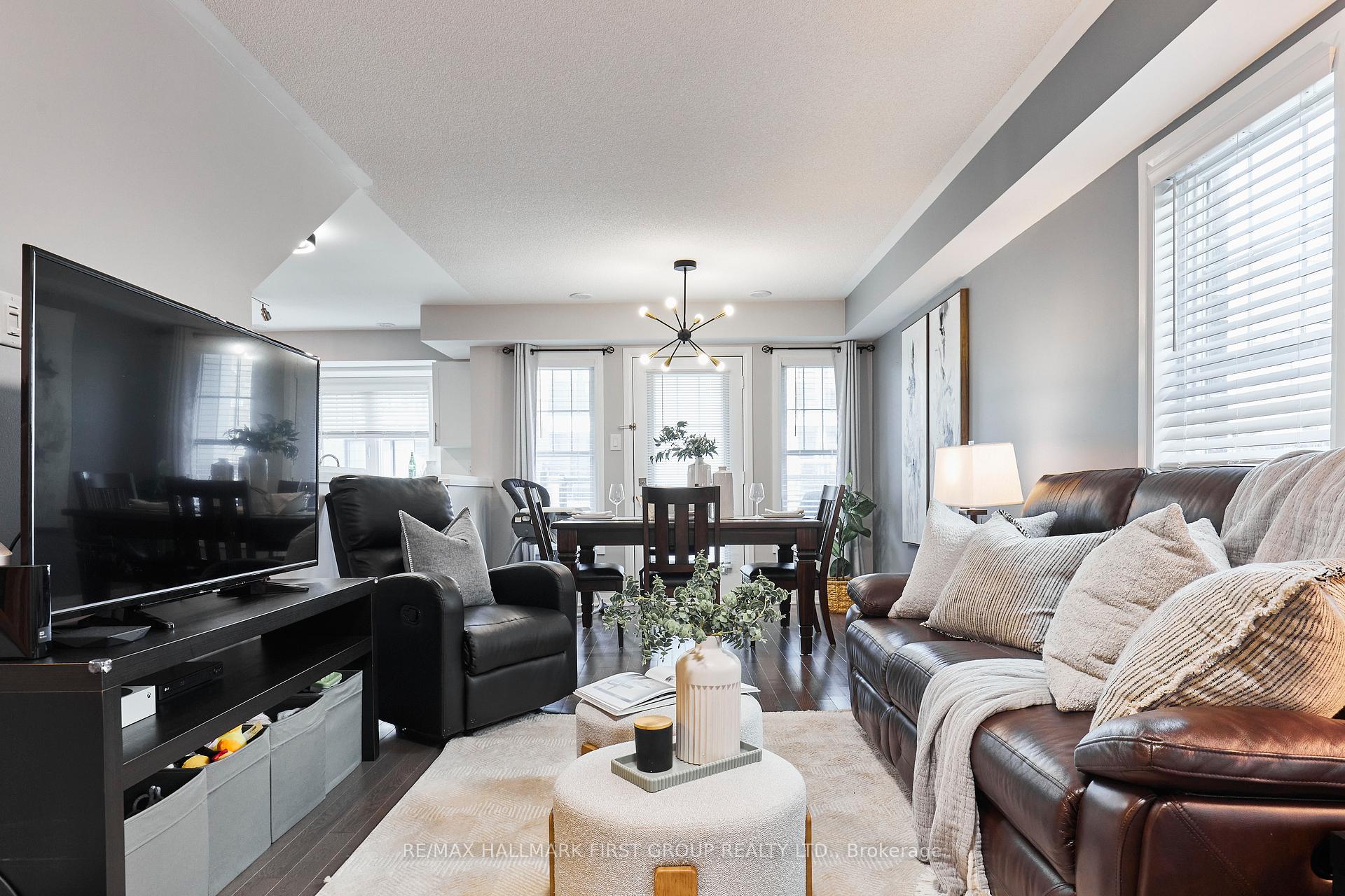 Photo 8 of 241 Lord Elgin Lane, Clarington, Bowmanville — HOMEH