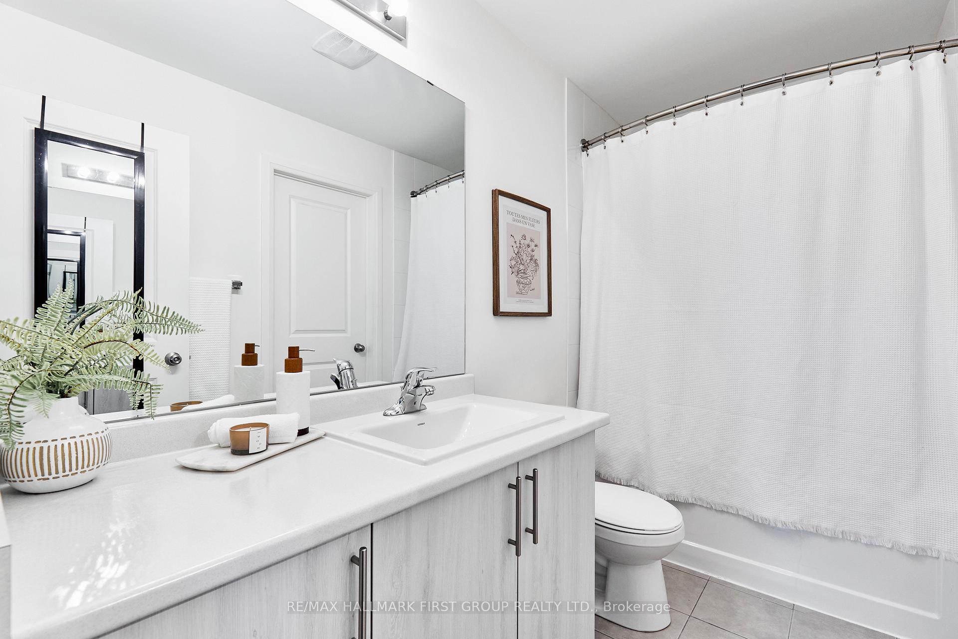 Photo 20 of 241 Lord Elgin Lane, Clarington, Bowmanville — HOMEH