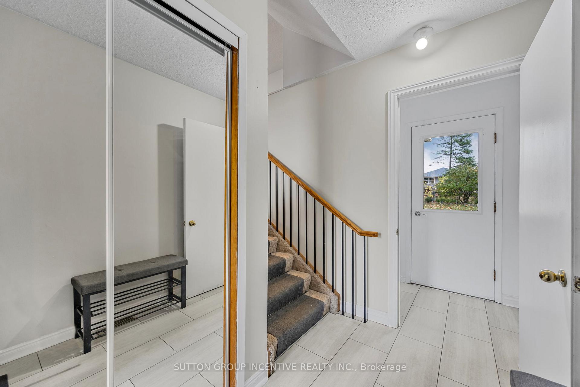 Photo 9 of 133 Gunn Street, Barrie, Wellington — HOMEH