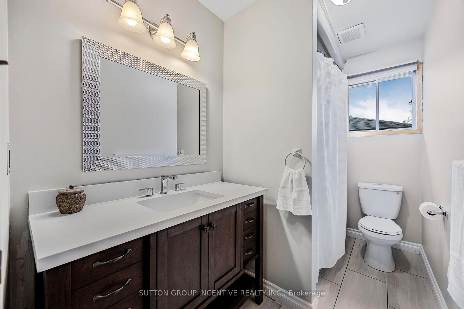 Photo 23 of 133 Gunn Street, Barrie, Wellington — HOMEH