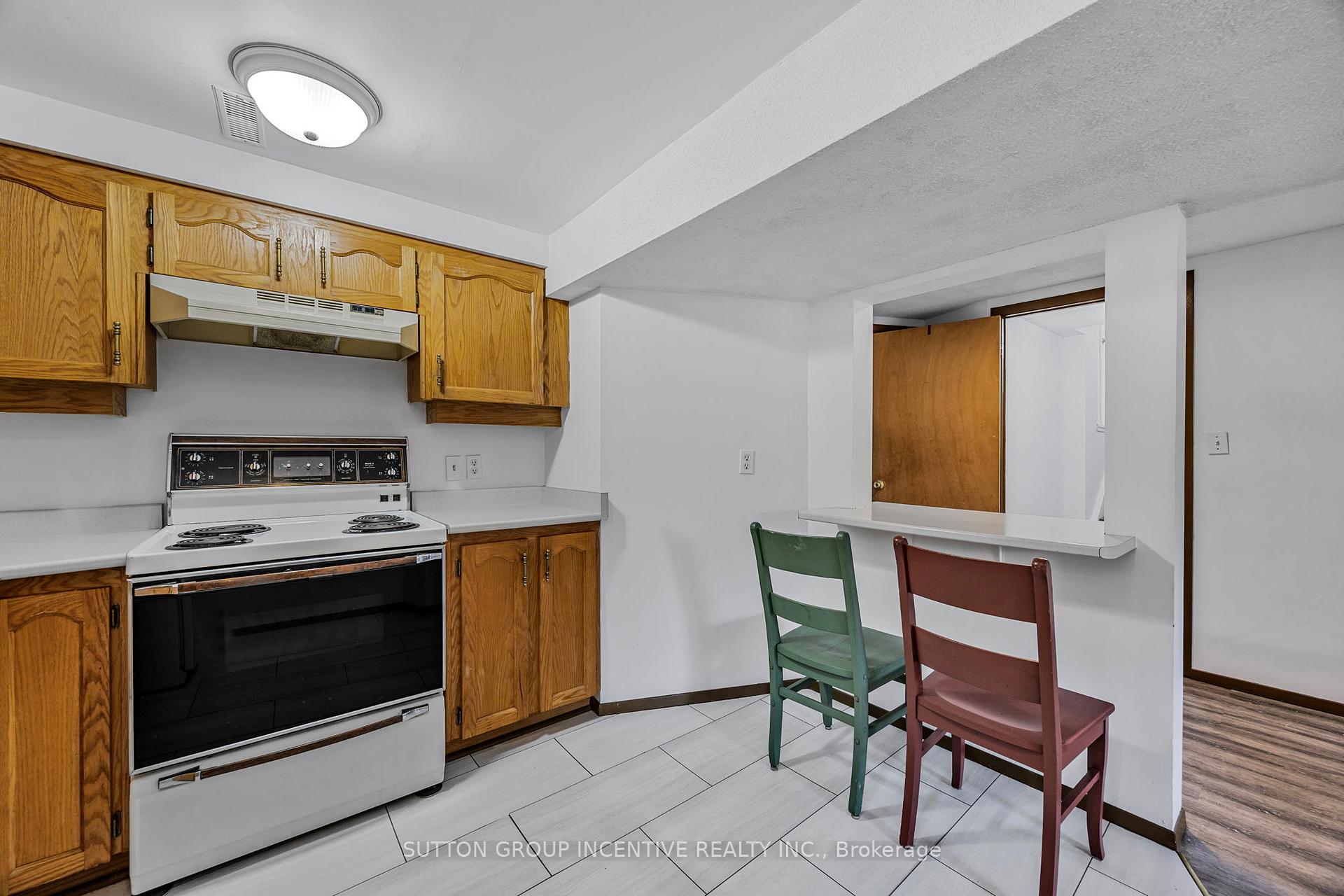 Photo 29 of 133 Gunn Street, Barrie, Wellington — HOMEH