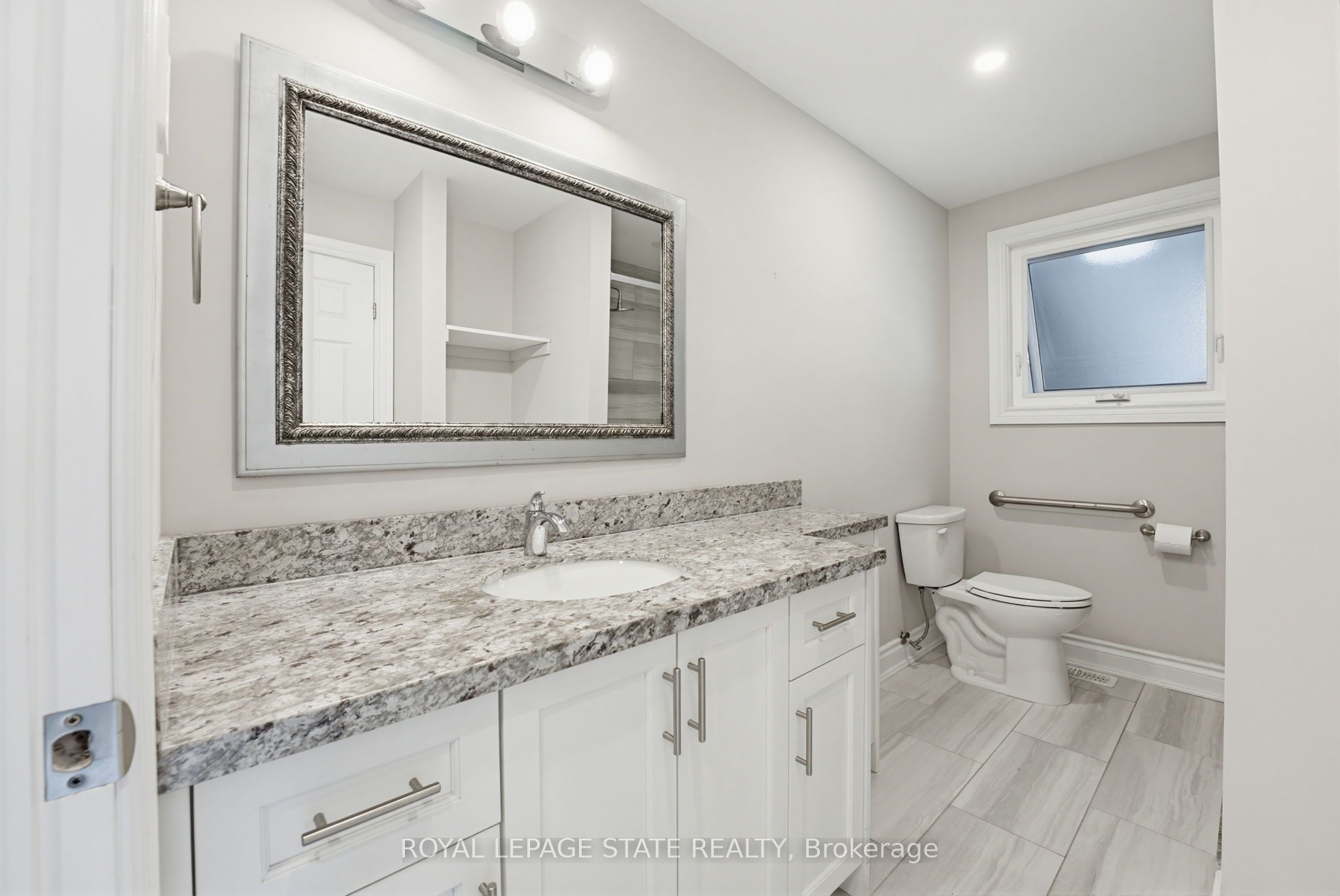 Photo 59 of 157 Hoover Crescent, Hamilton, Balfour — HOMEH