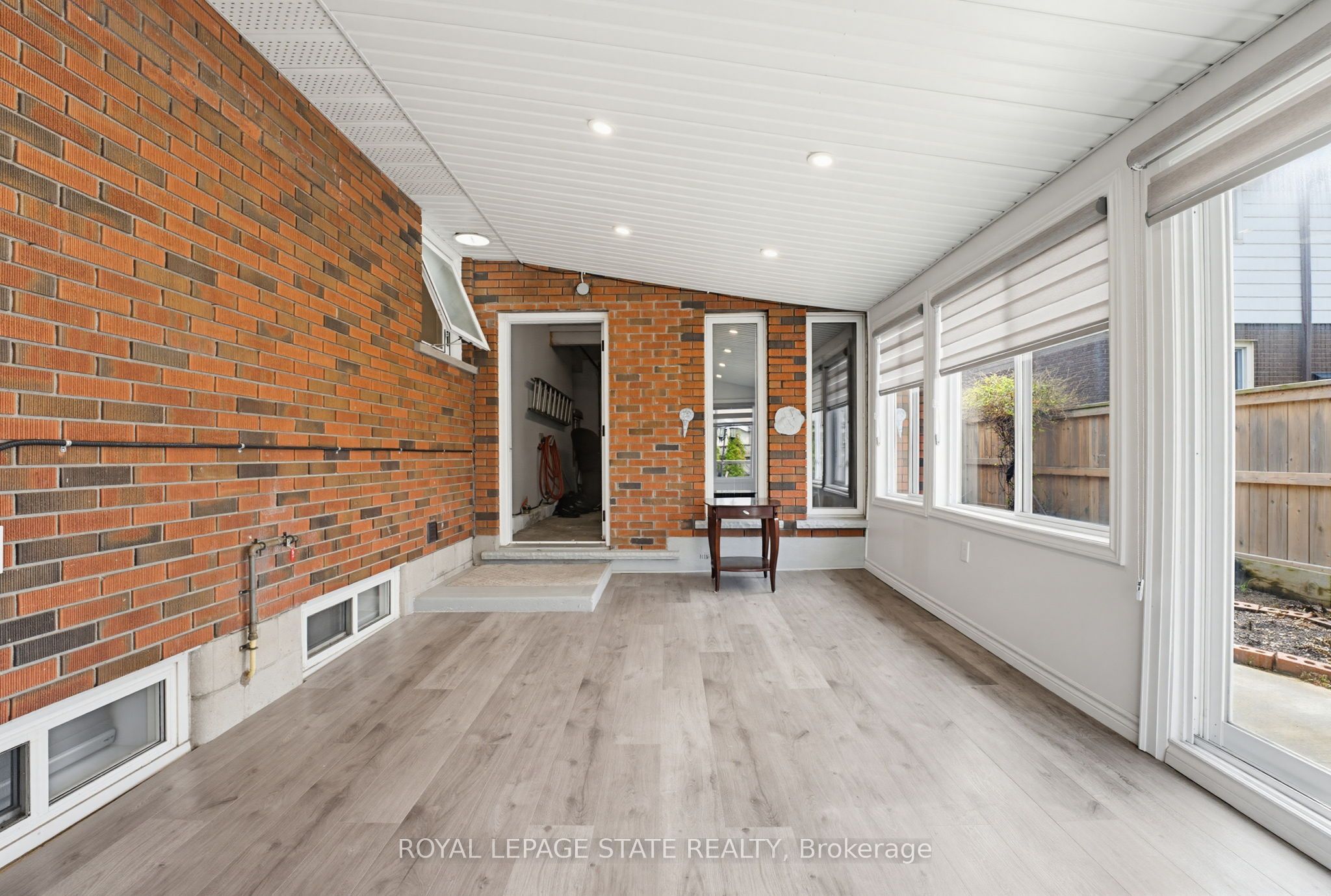 Photo 64 of 157 Hoover Crescent, Hamilton, Balfour — HOMEH