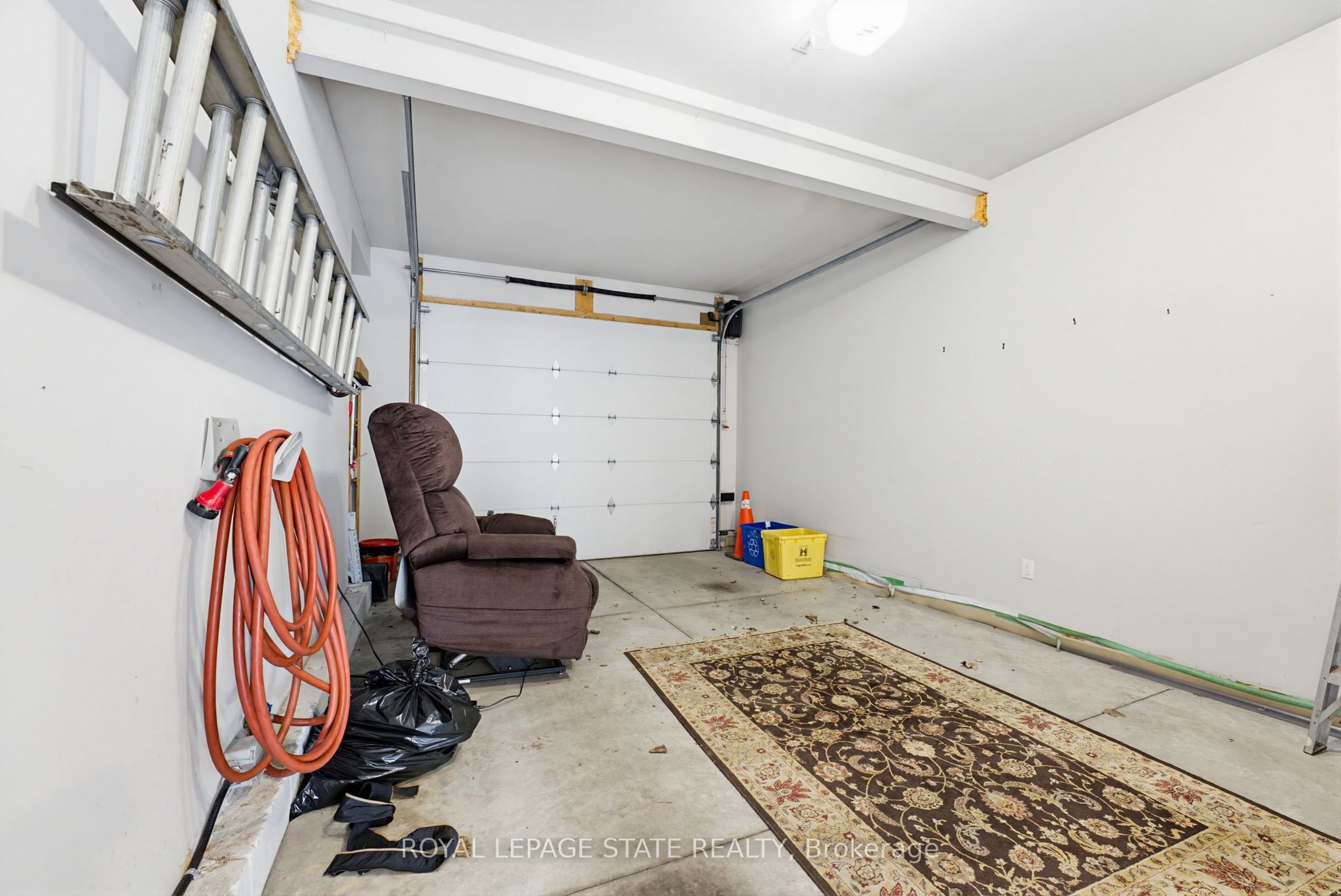 Photo 73 of 157 Hoover Crescent, Hamilton, Balfour — HOMEH