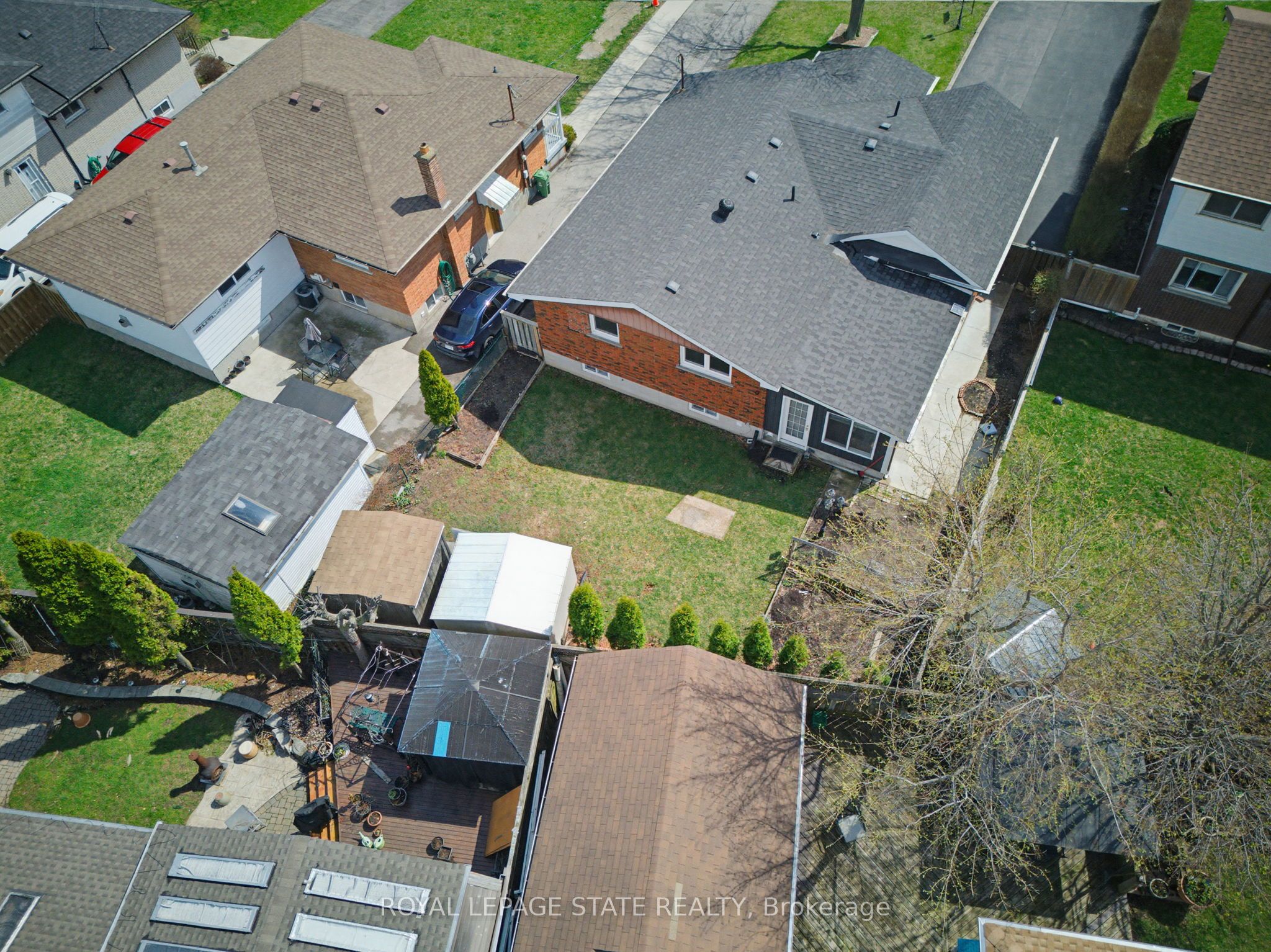 Photo 42 of 157 Hoover Crescent, Hamilton, Balfour — HOMEH