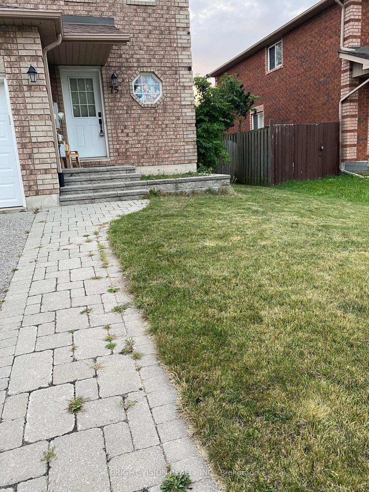 Photo 4 of 75 Larkin Drive, Barrie, 400 North — HOMEH