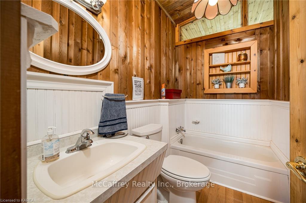 Photo 13 of Unit A, 1028 Shoepack Lane, Frontenac, Frontenac North — HOMEH