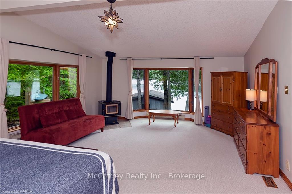 Photo 18 of Unit A, 1028 Shoepack Lane, Frontenac, Frontenac North — HOMEH