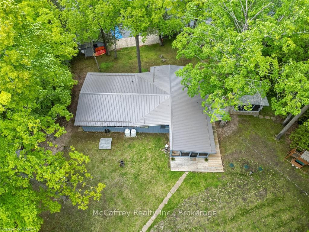 Photo 29 of Unit A, 1028 Shoepack Lane, Frontenac, Frontenac North — HOMEH
