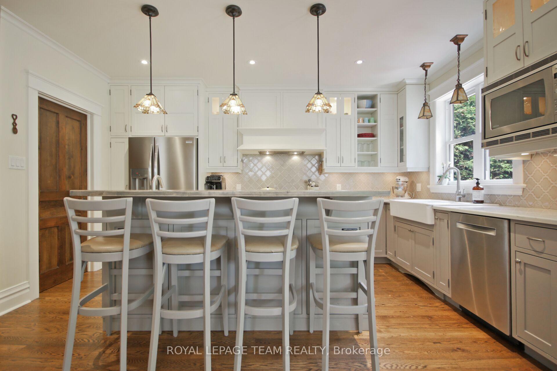 Photo 5 of 565 Westminster Avenue, Ottawa, McKellar/Highland — HOMEH