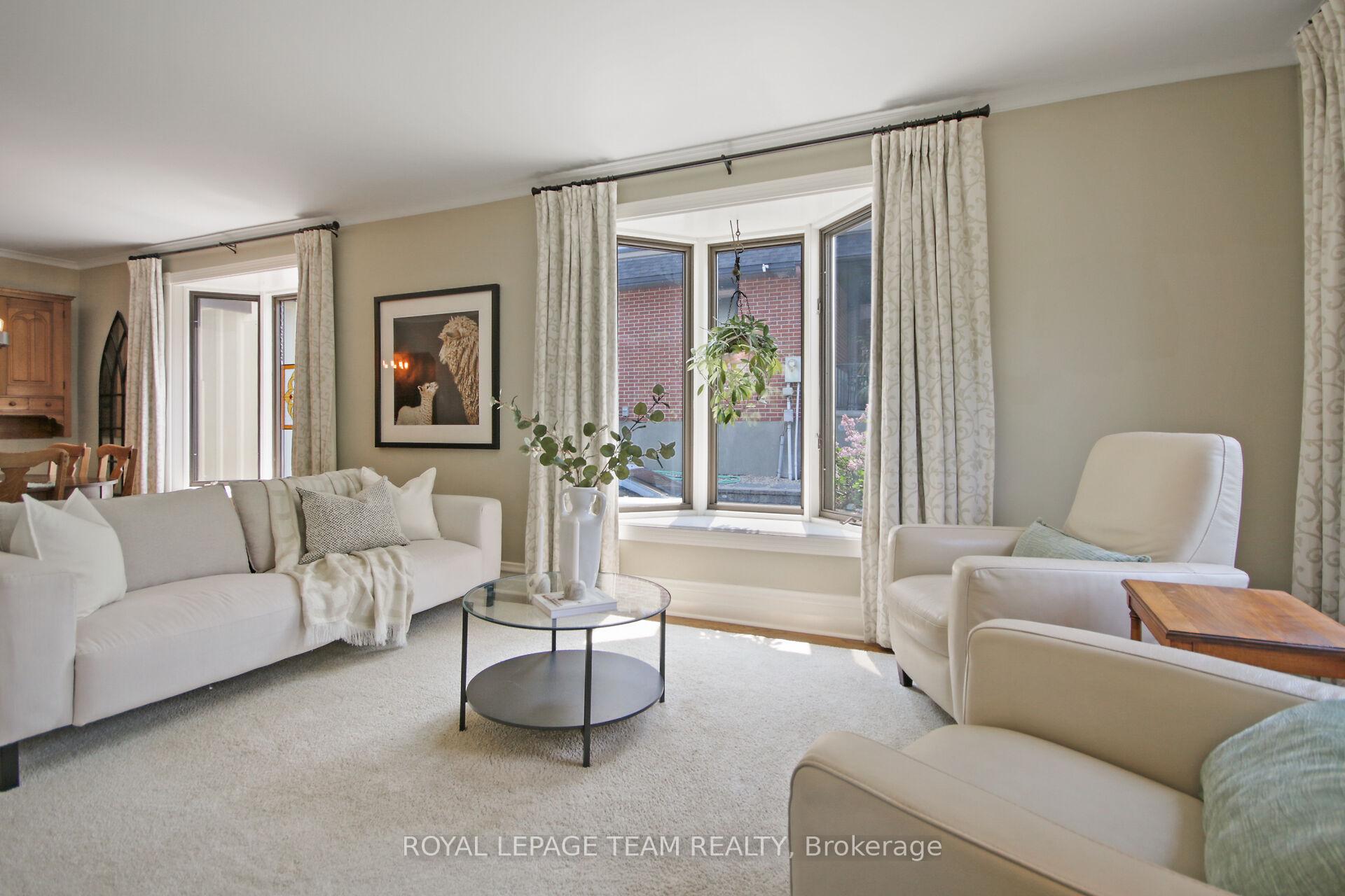 Photo 17 of 565 Westminster Avenue, Ottawa, McKellar/Highland — HOMEH
