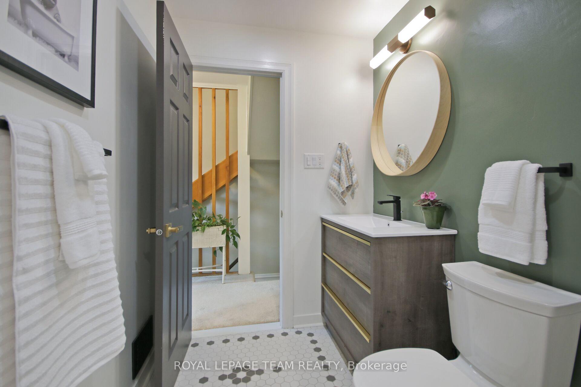 Photo 30 of 565 Westminster Avenue, Ottawa, McKellar/Highland — HOMEH