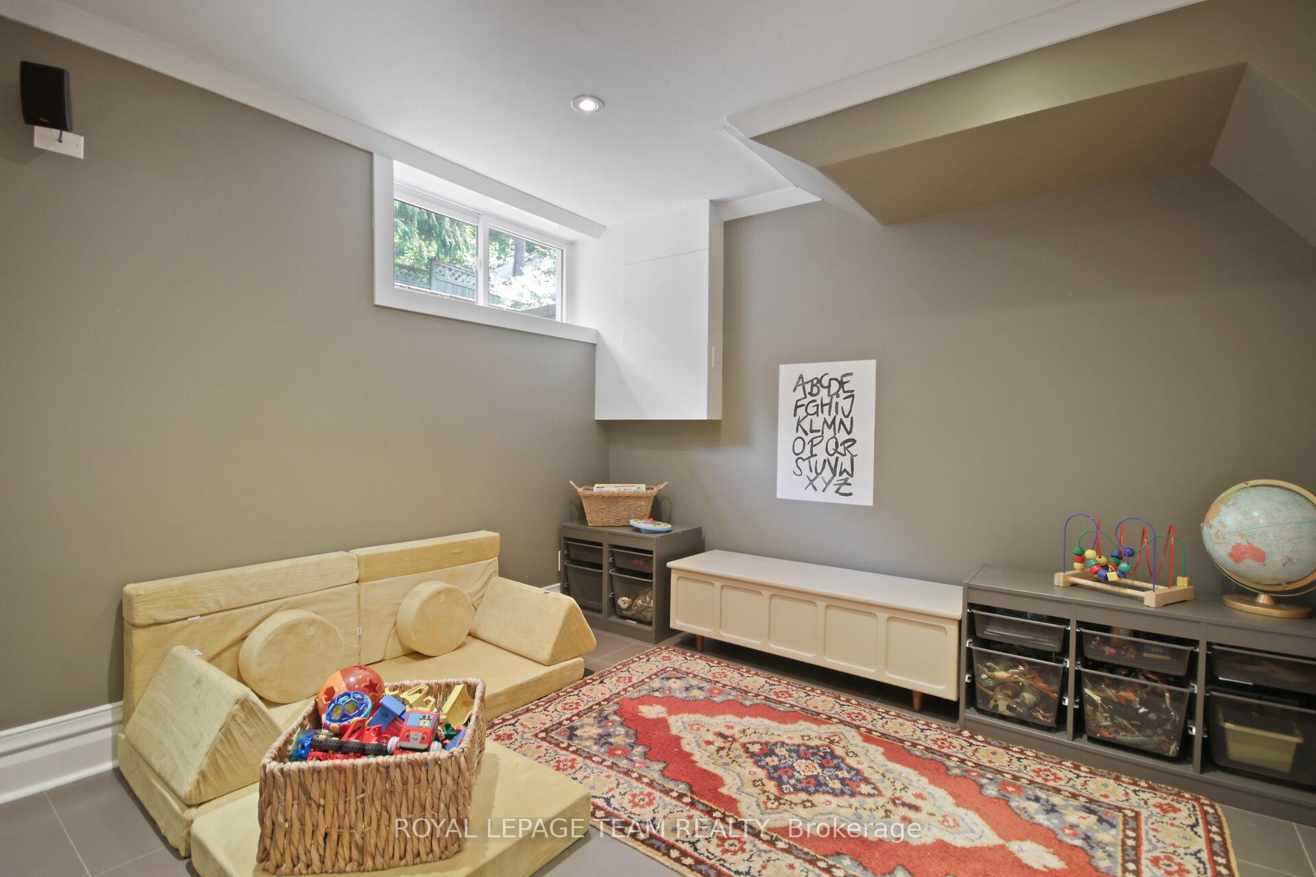 Photo 38 of 565 Westminster Avenue, Ottawa, McKellar/Highland — HOMEH