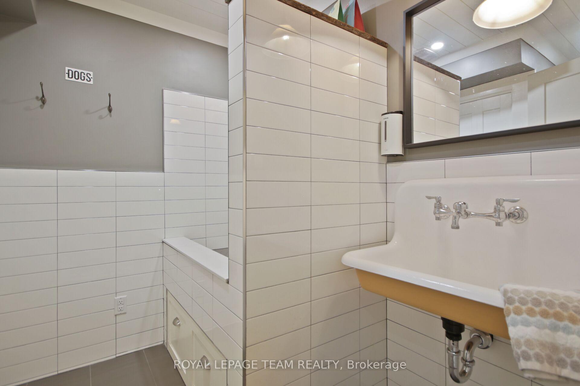 Photo 37 of 565 Westminster Avenue, Ottawa, McKellar/Highland — HOMEH