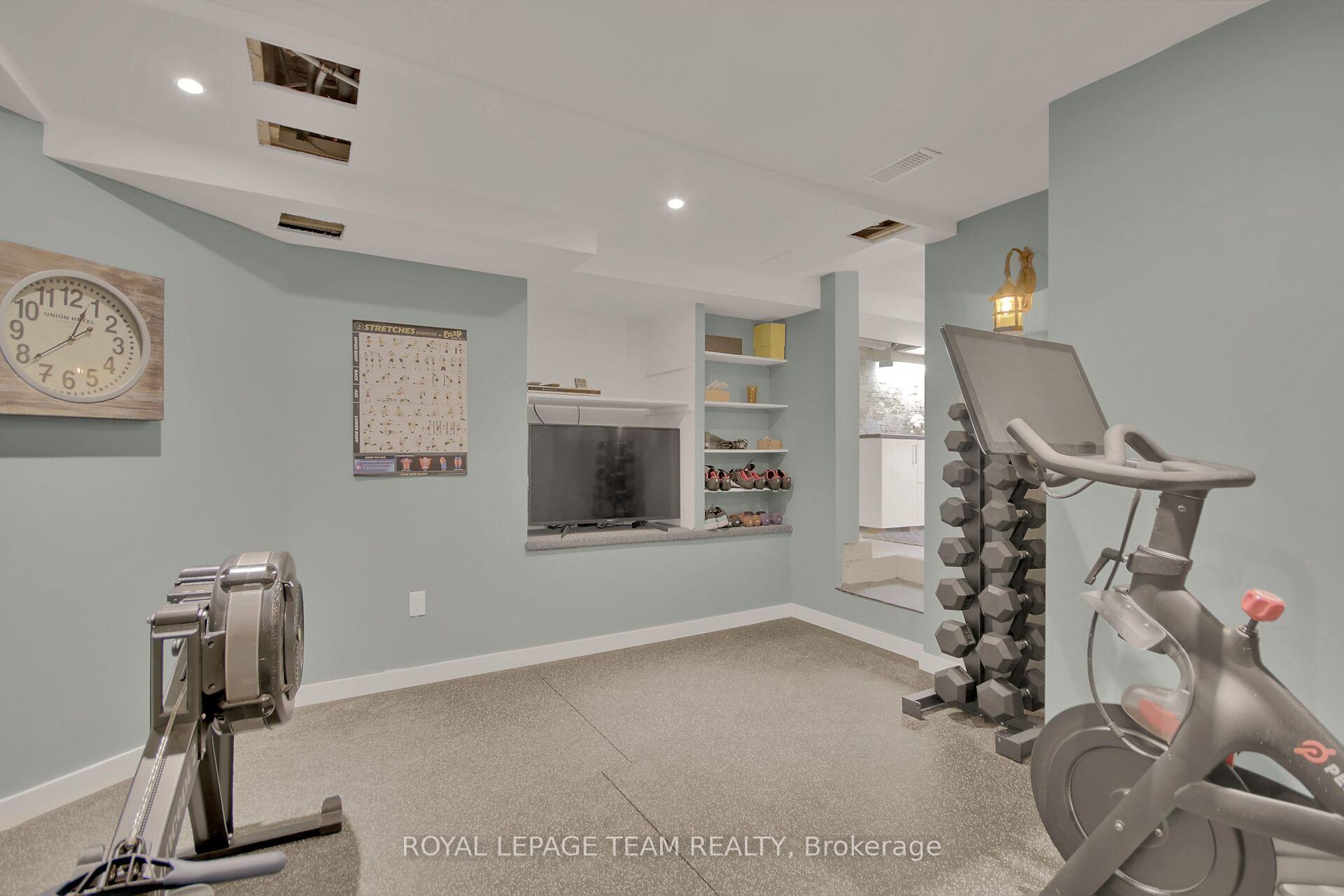 Photo 46 of 565 Westminster Avenue, Ottawa, McKellar/Highland — HOMEH