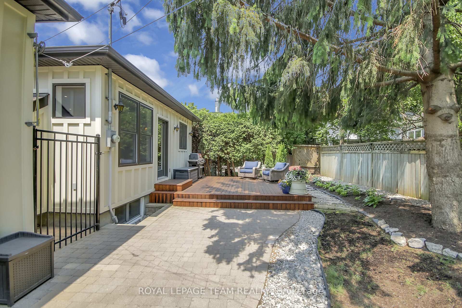 Photo 44 of 565 Westminster Avenue, Ottawa, McKellar/Highland — HOMEH