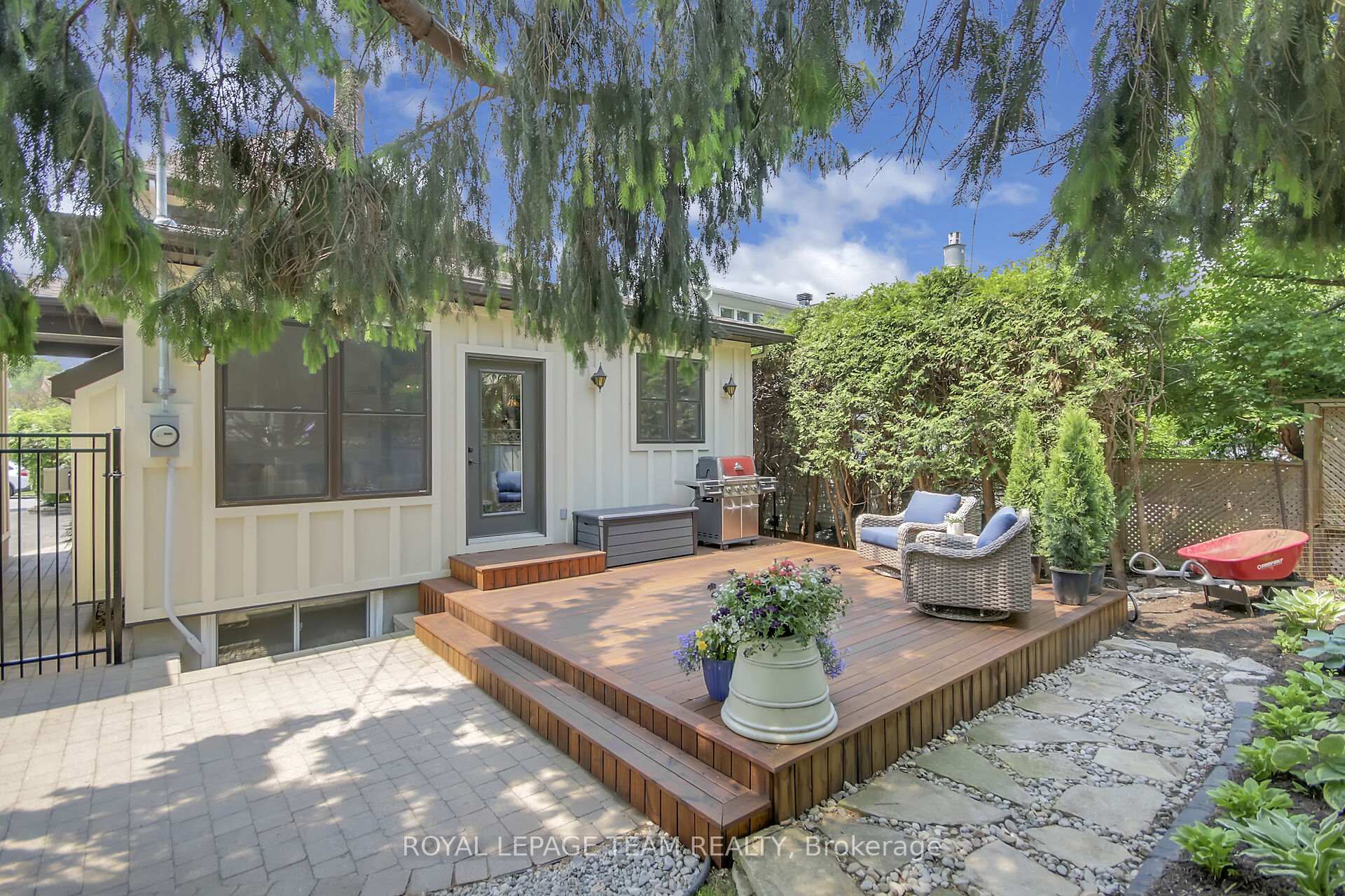 Photo 45 of 565 Westminster Avenue, Ottawa, McKellar/Highland — HOMEH