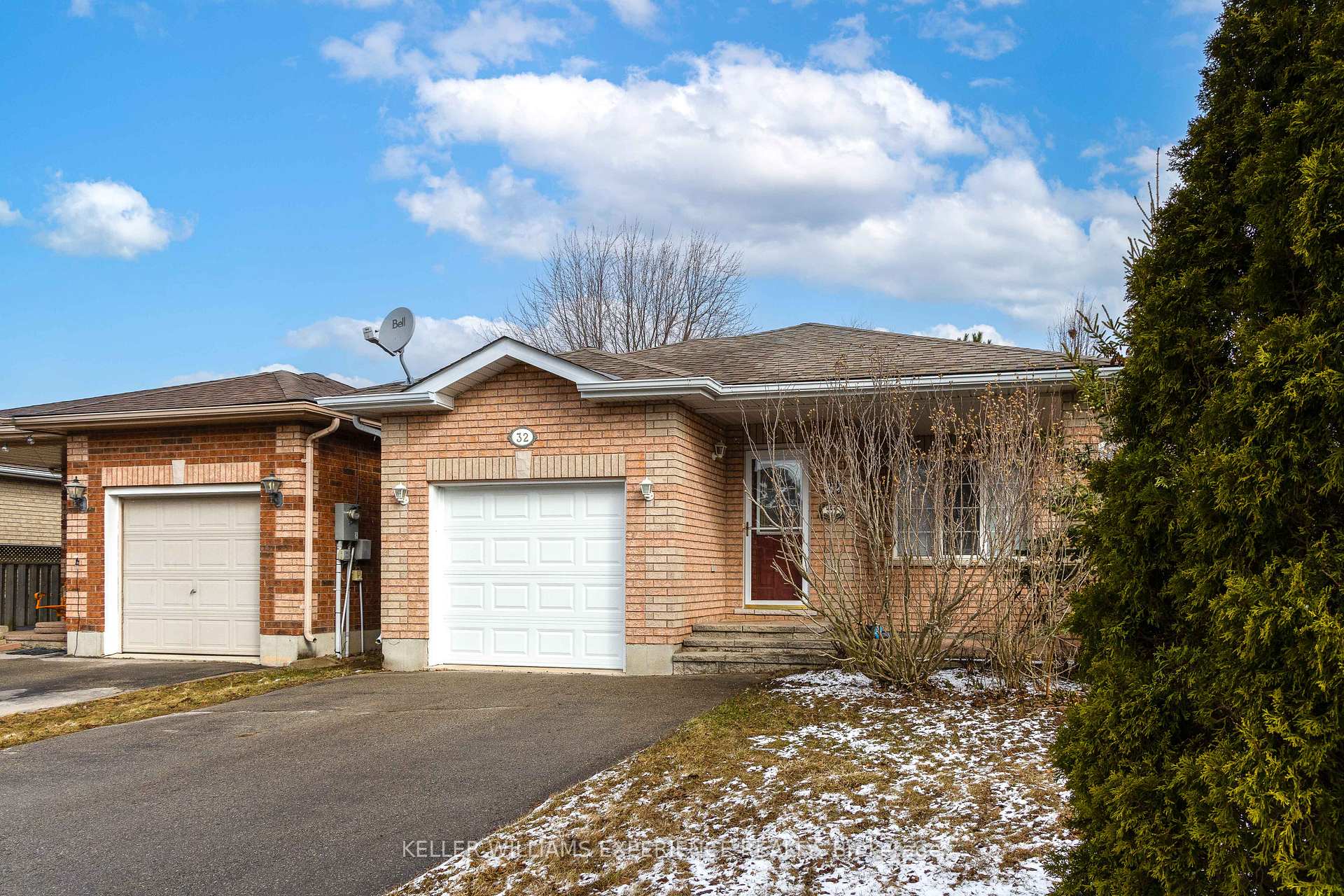 Photo 2 of 32 Lucas Avenue, Barrie, Holly — HOMEH