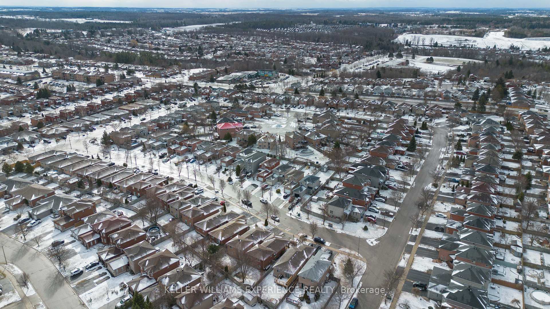 Photo 29 of 32 Lucas Avenue, Barrie, Holly — HOMEH