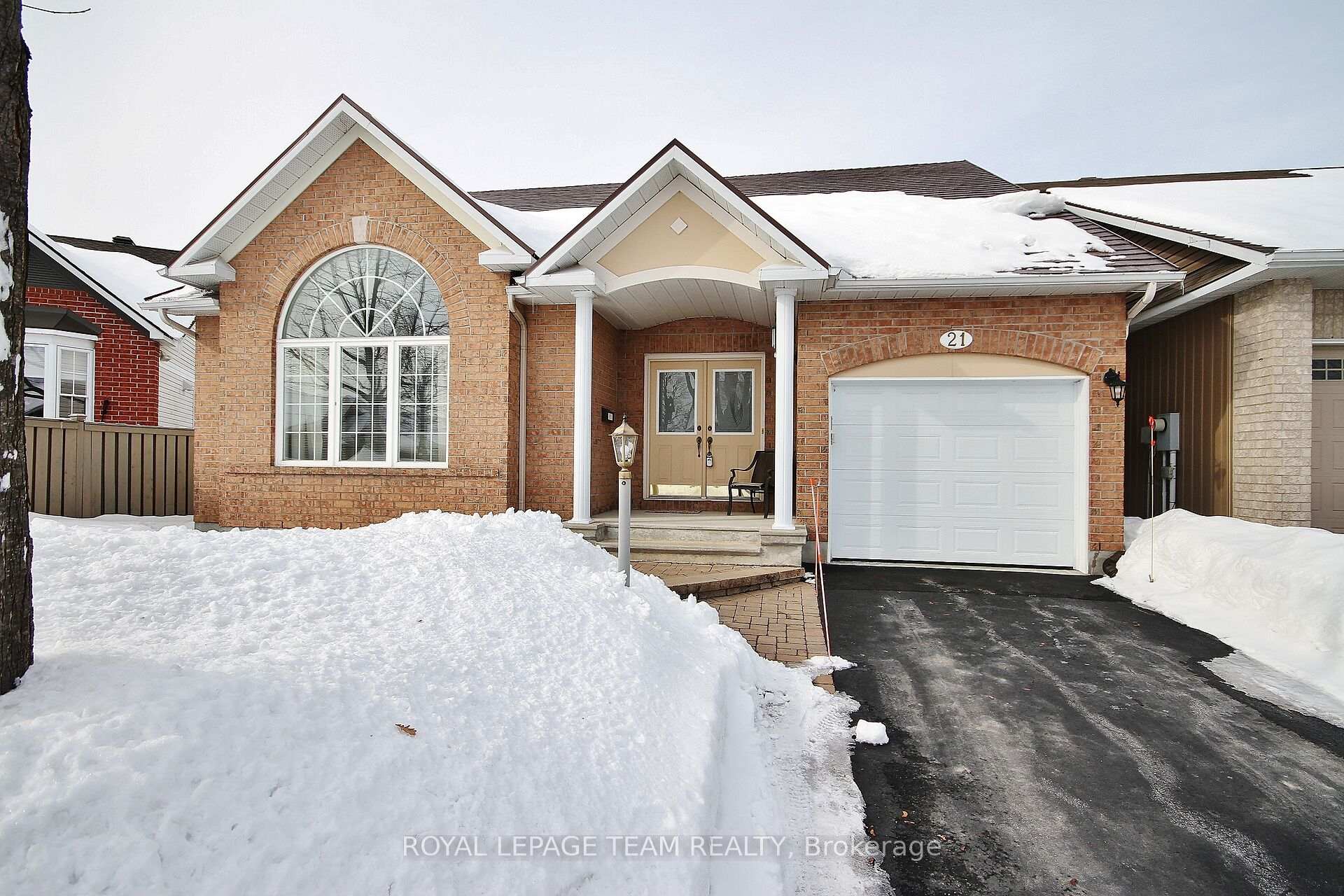 Photo 1 of 21 Windchime Crescent, Ottawa, Barrhaven East — HOMEH
