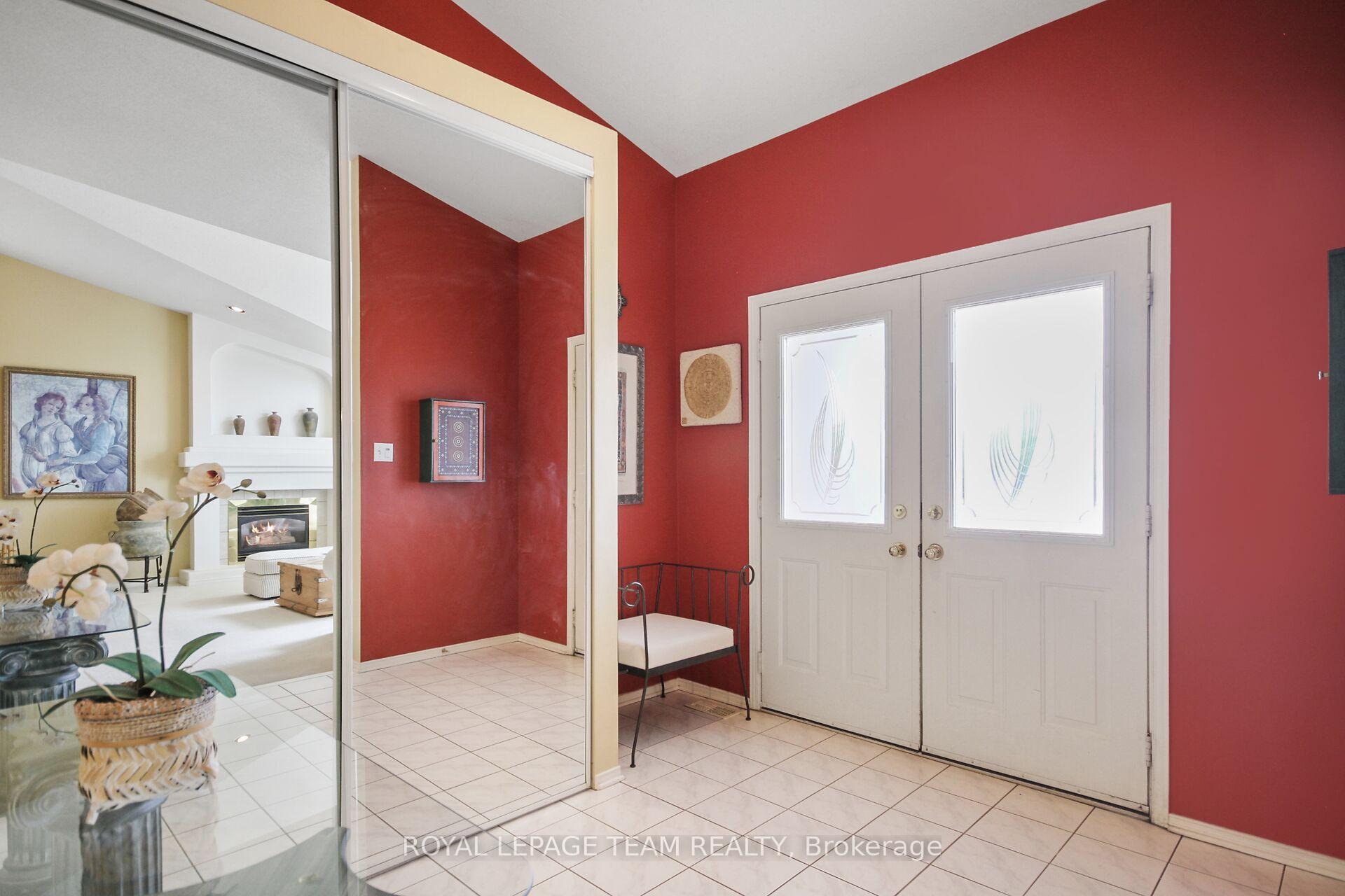 Photo 2 of 21 Windchime Crescent, Ottawa, Barrhaven East — HOMEH