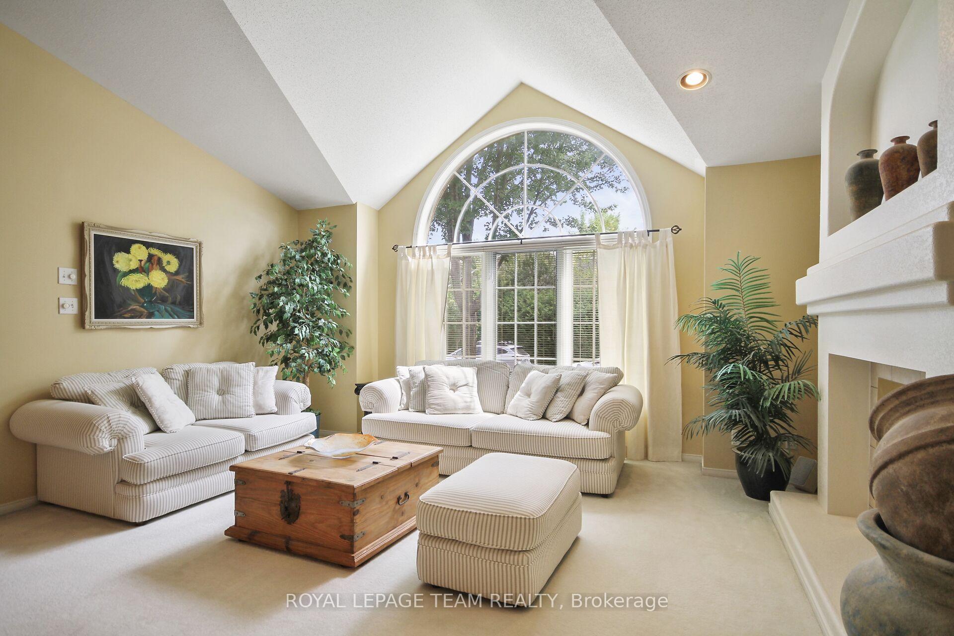 Photo 6 of 21 Windchime Crescent, Ottawa, Barrhaven East — HOMEH