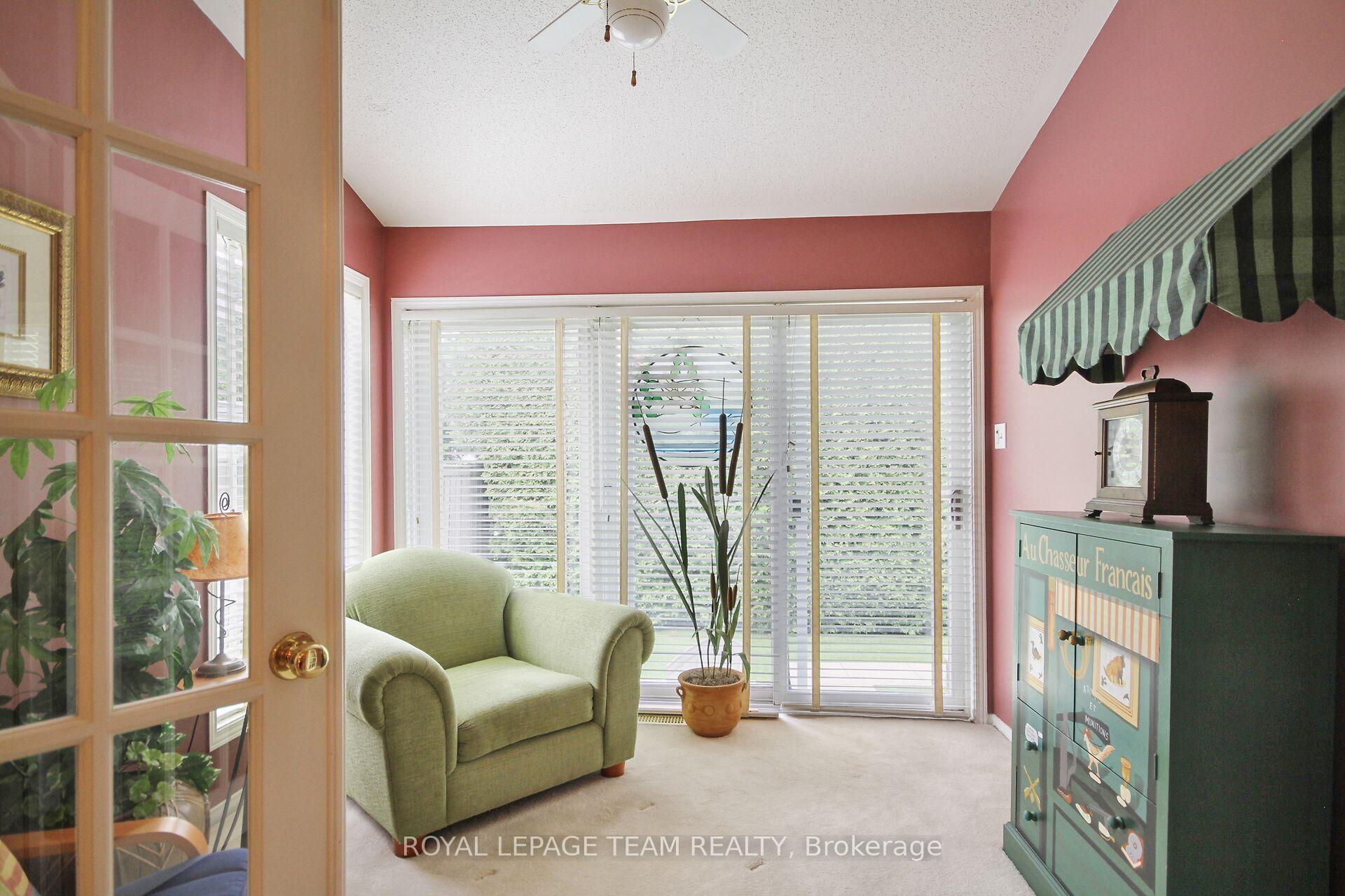 Photo 14 of 21 Windchime Crescent, Ottawa, Barrhaven East — HOMEH