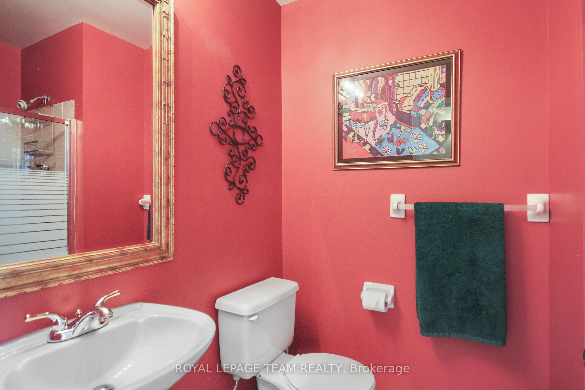 Photo 19 of 21 Windchime Crescent, Ottawa, Barrhaven East — HOMEH