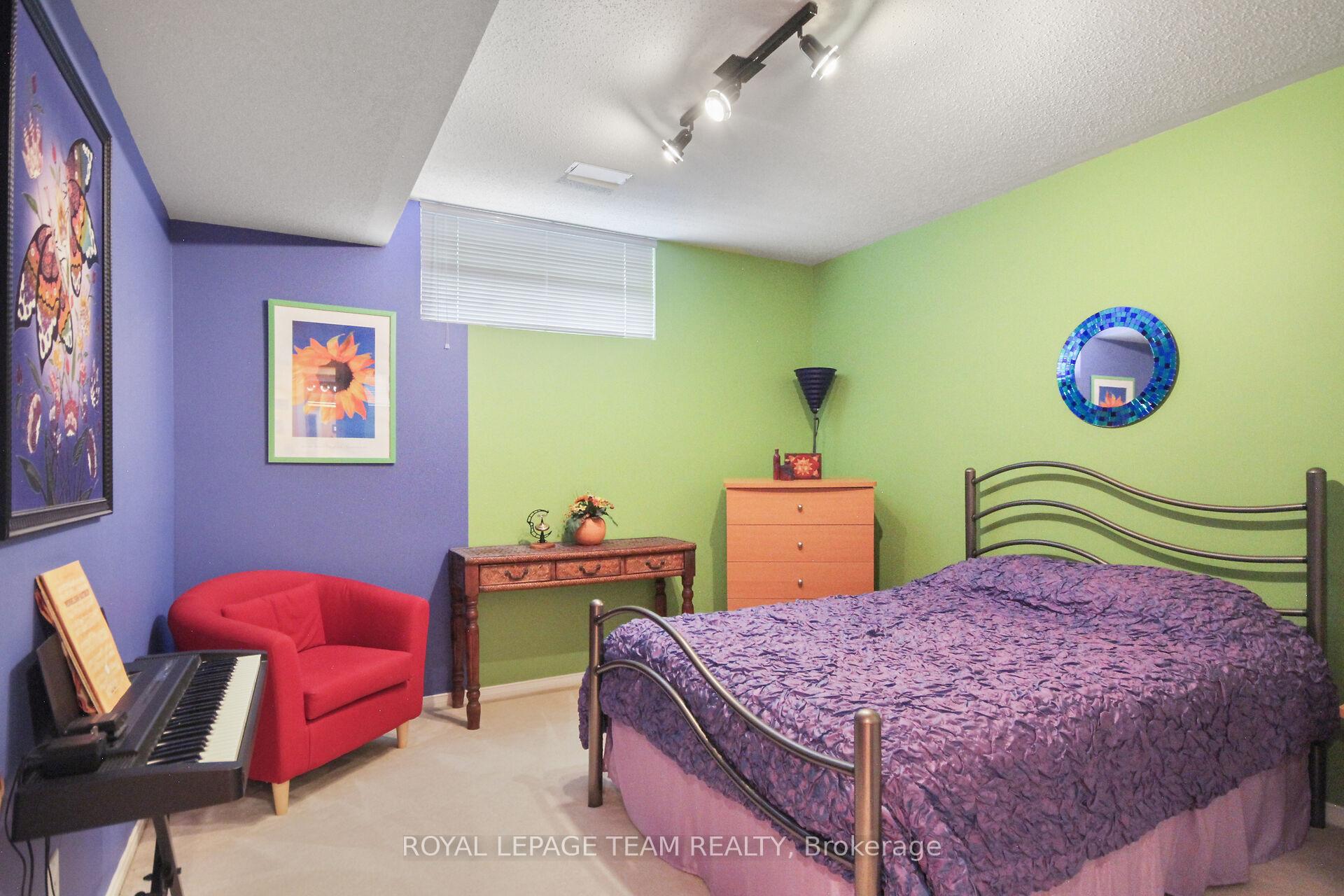 Photo 29 of 21 Windchime Crescent, Ottawa, Barrhaven East — HOMEH