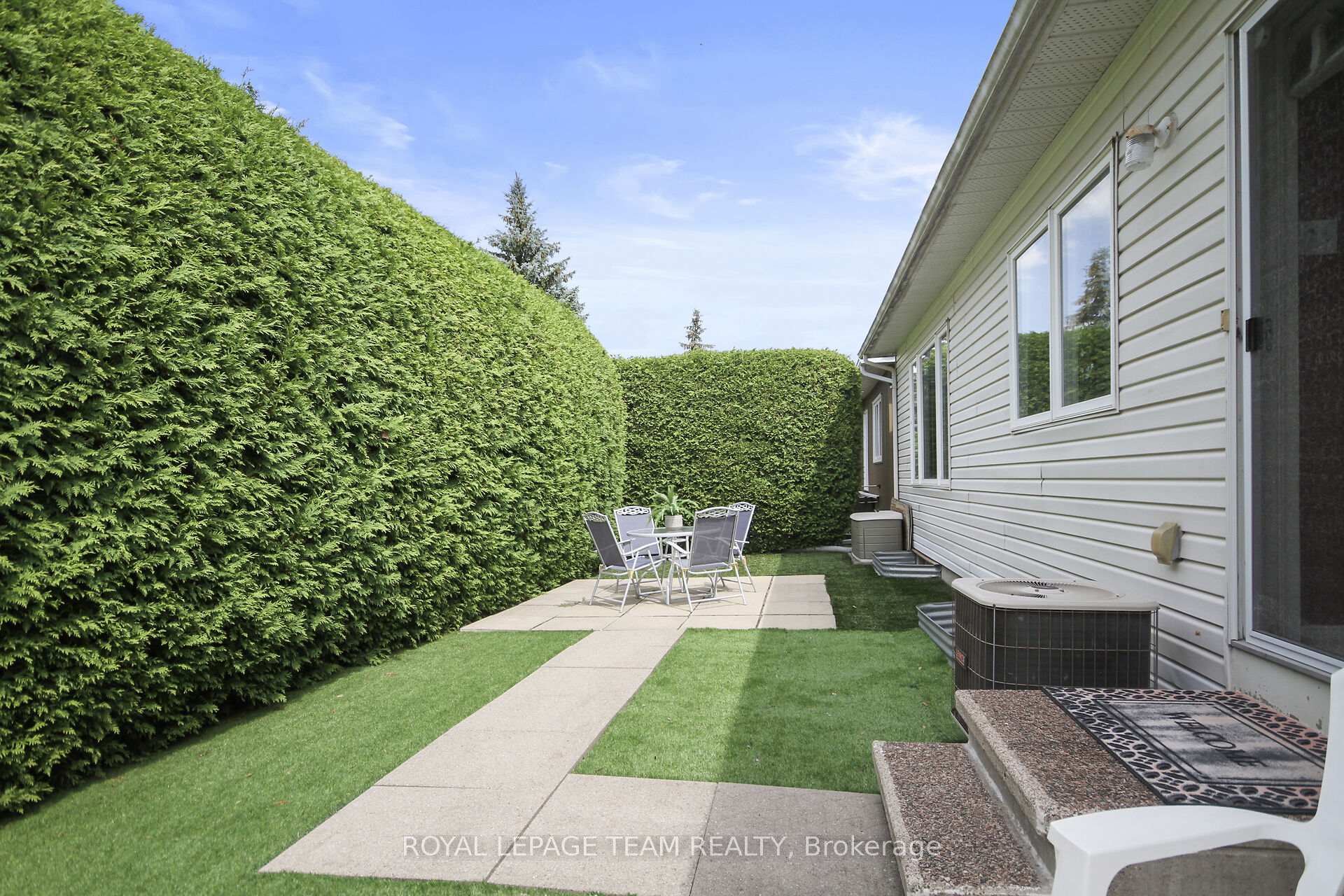 Photo 34 of 21 Windchime Crescent, Ottawa, Barrhaven East — HOMEH
