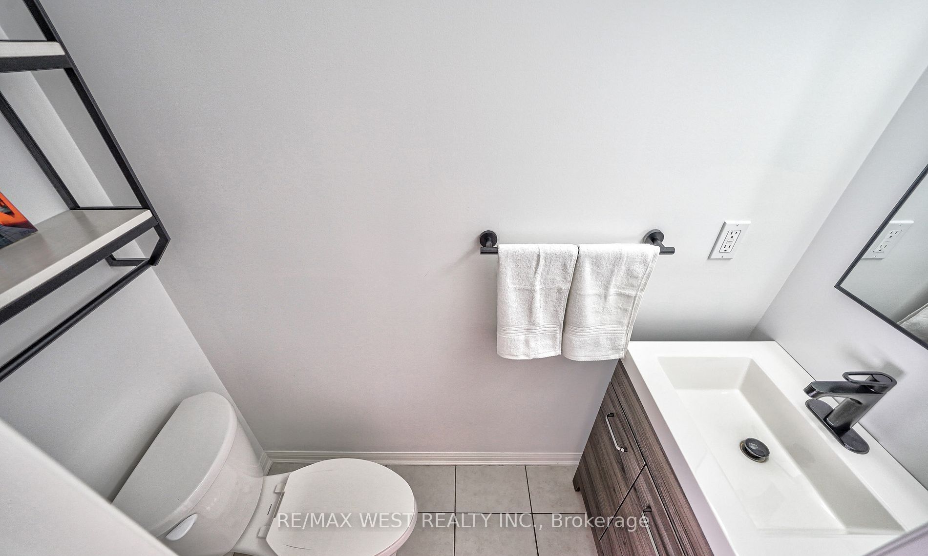 Photo 18 of 13 Midhope Way, Brampton, Fletcher's West — HOMEH