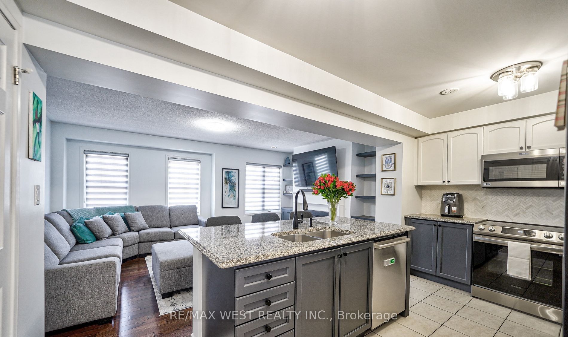 Photo 20 of 13 Midhope Way, Brampton, Fletcher's West — HOMEH