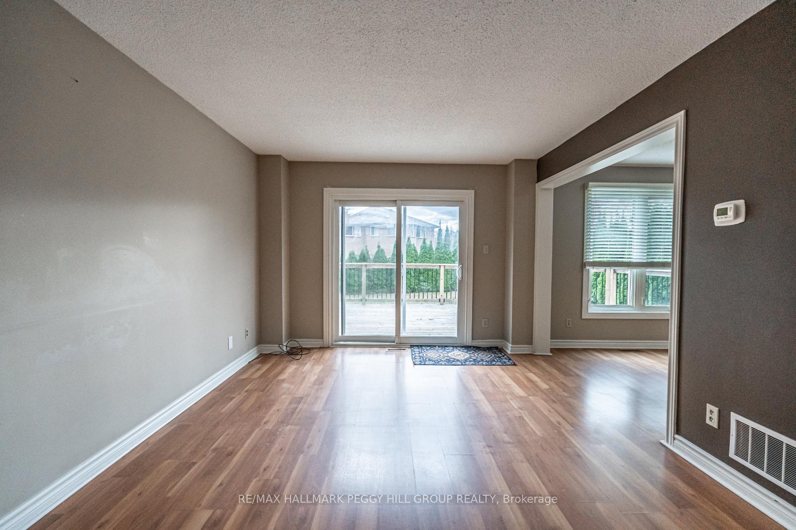 Photo 6 of 69 Delaney Crescent, Barrie, Northwest — HOMEH