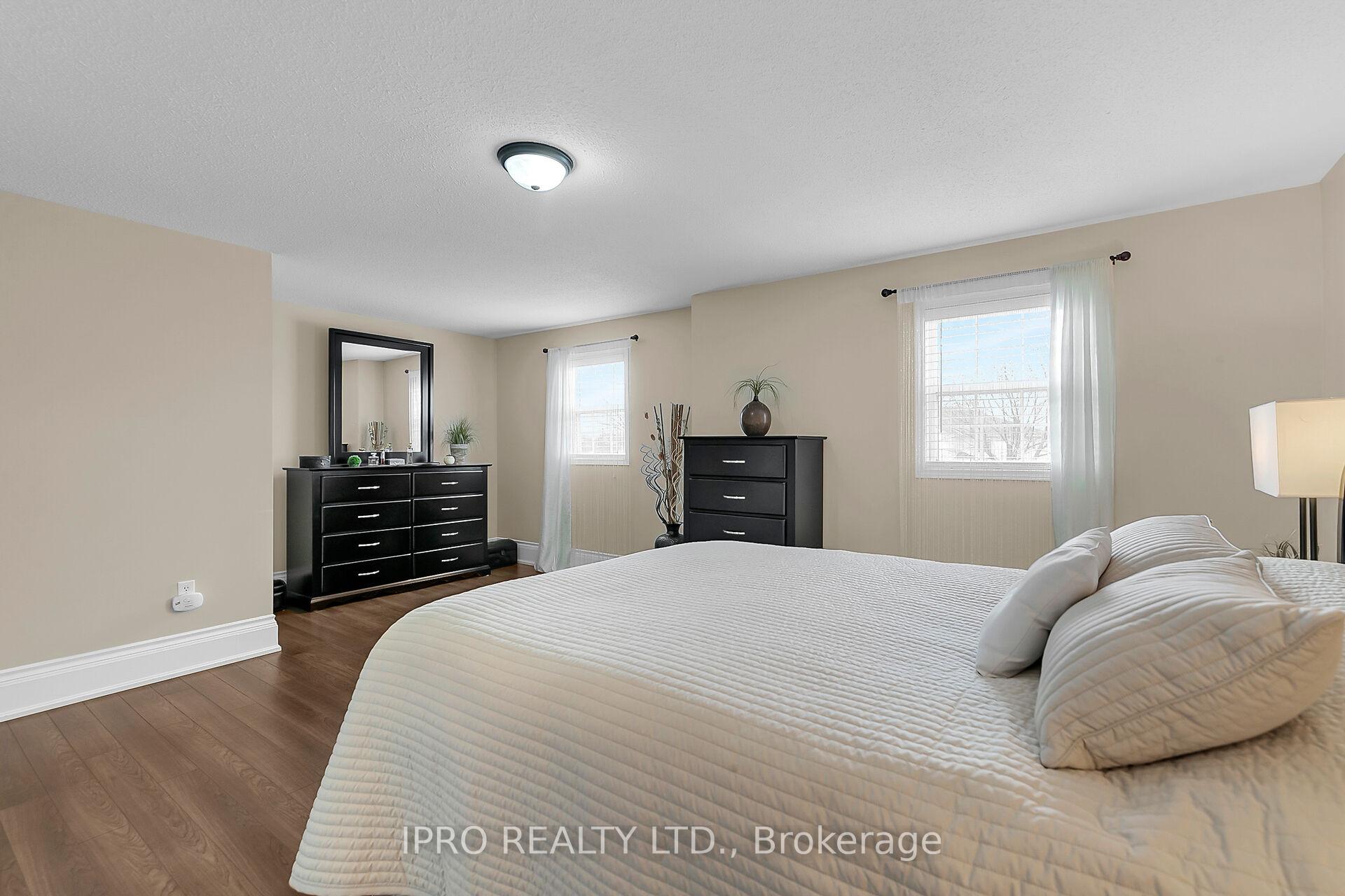 Photo 19 of 39 Raspberry Lane, Guelph, Grange Road — HOMEH