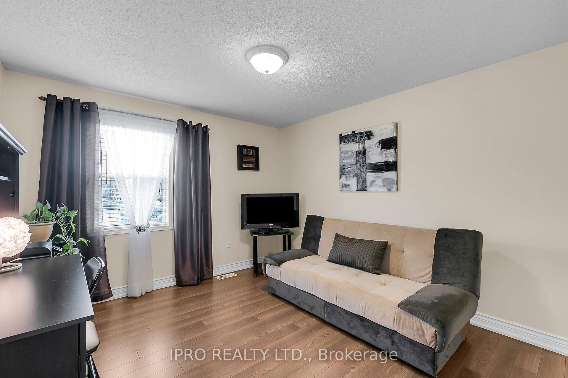 Photo 22 of 39 Raspberry Lane, Guelph, Grange Road — HOMEH