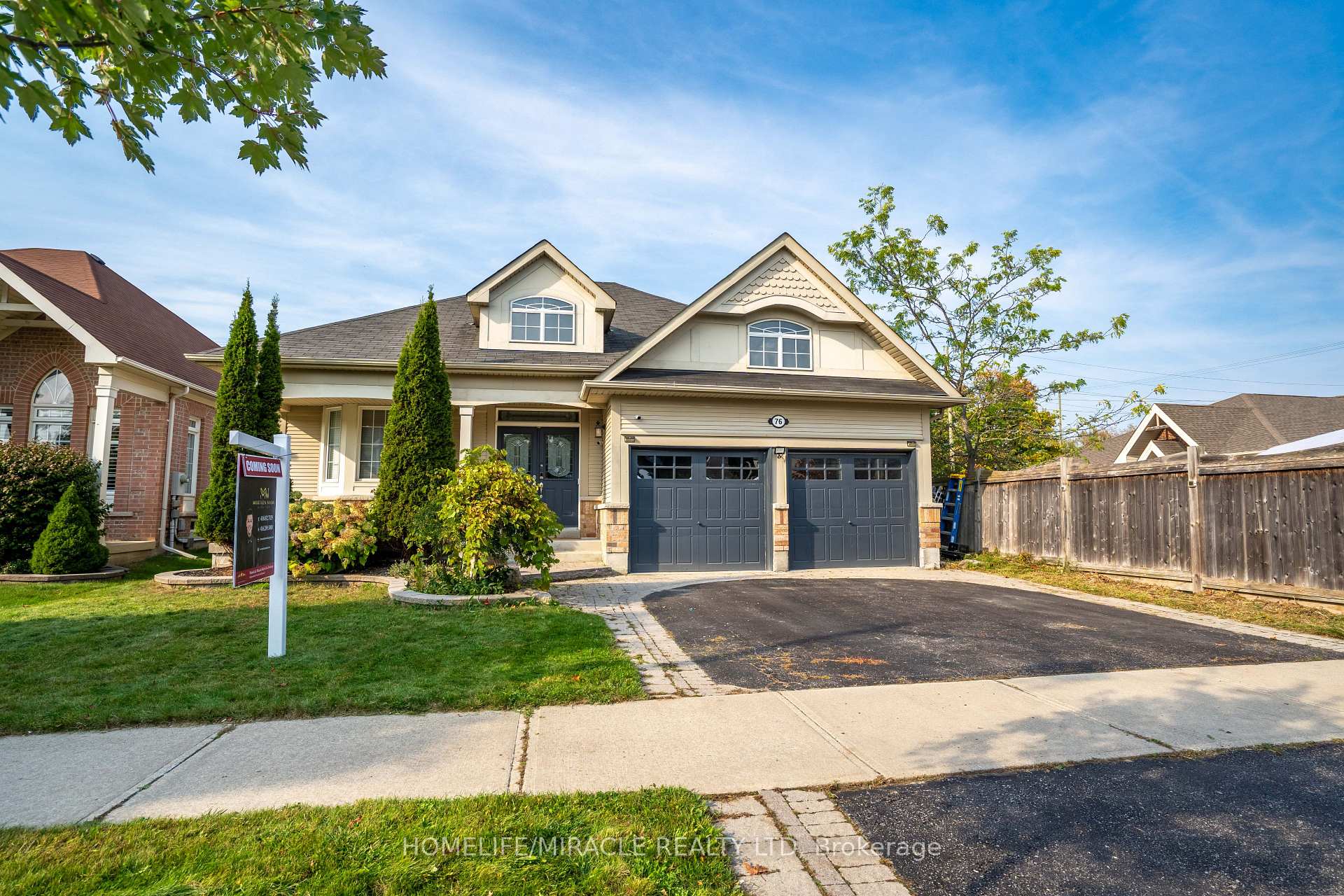 Photo 3 of 76 Jennings Drive N, Clarington, Bowmanville — HOMEH