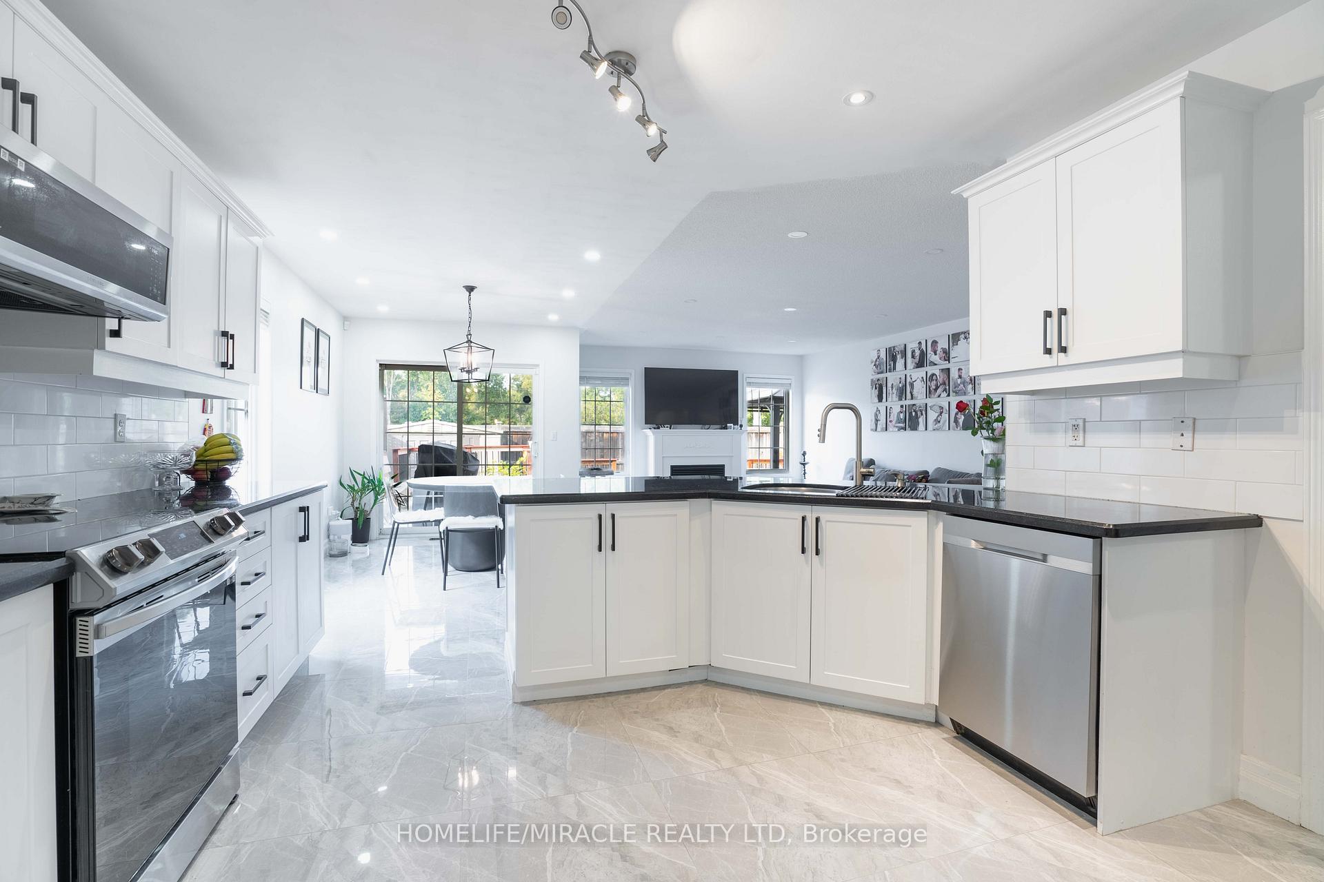 Photo 7 of 76 Jennings Drive N, Clarington, Bowmanville — HOMEH