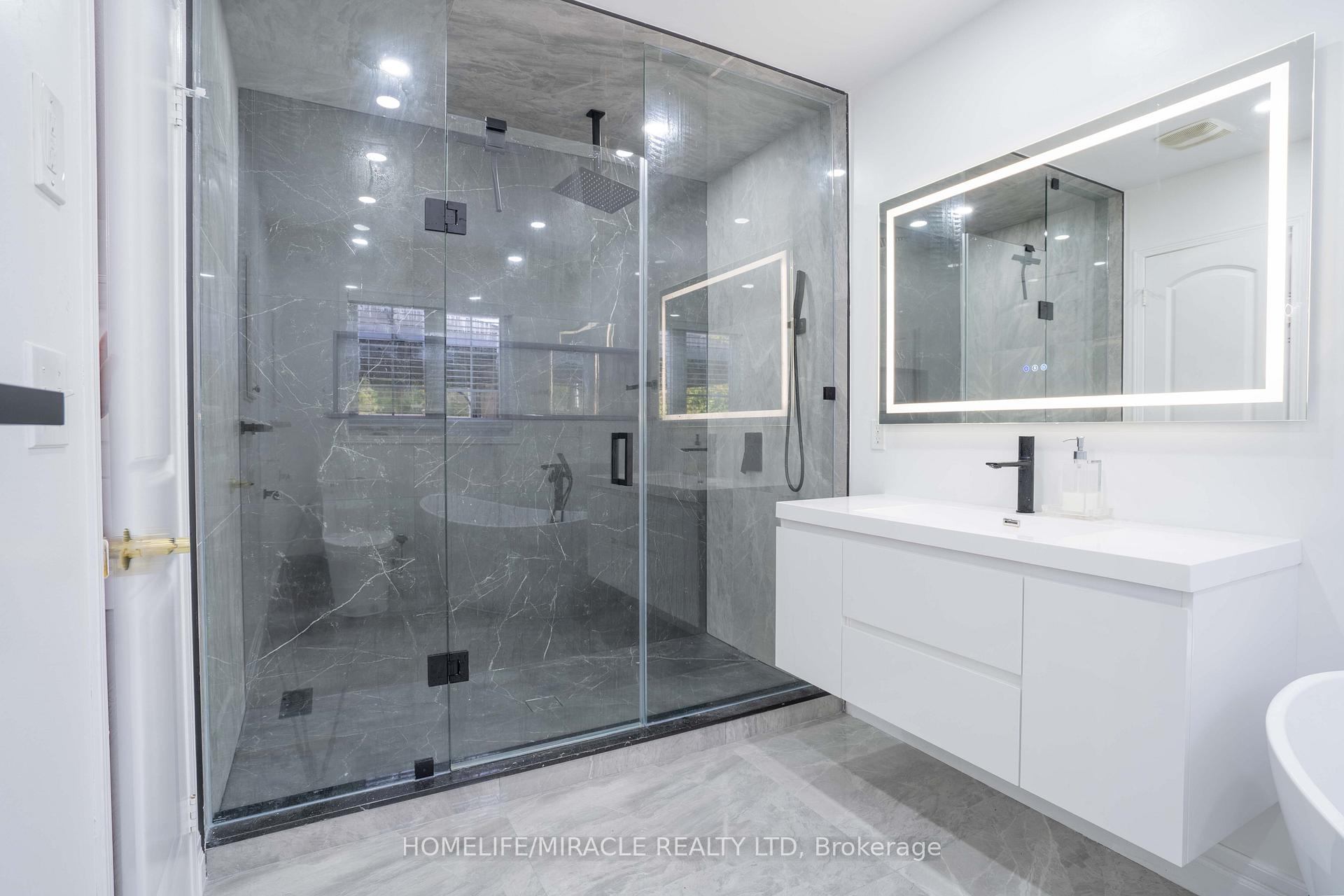 Photo 22 of 76 Jennings Drive N, Clarington, Bowmanville — HOMEH