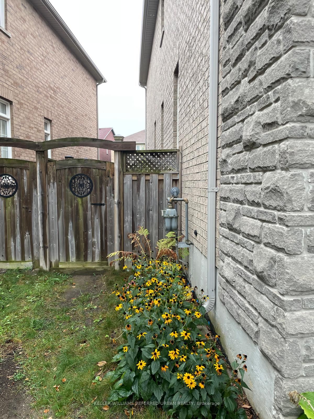 Photo 42 of 21 Sedore Street, Markham, Greensborough — HOMEH