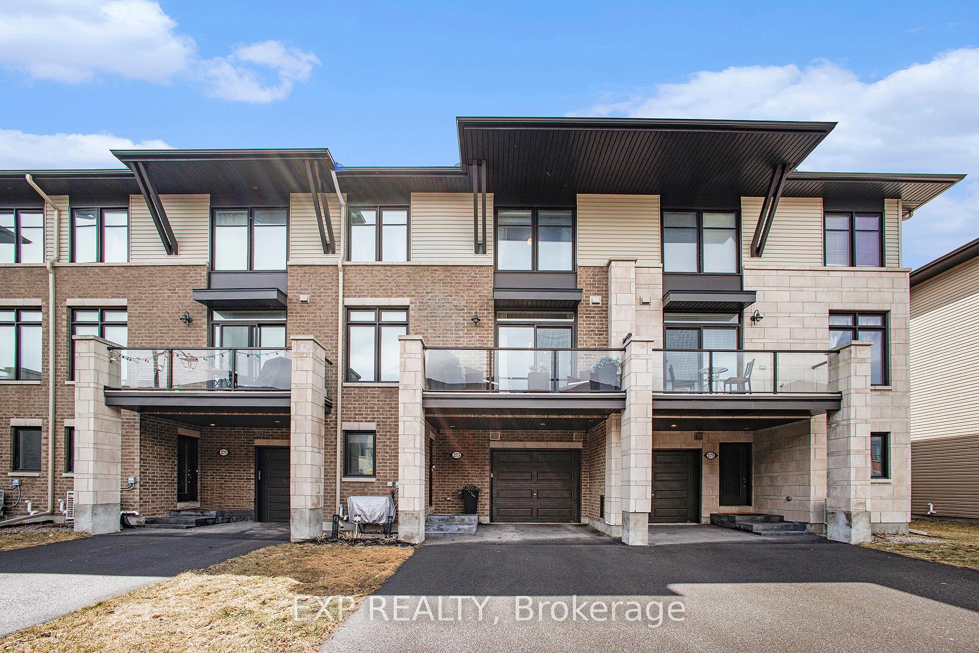 Front of 273 Pastel Way