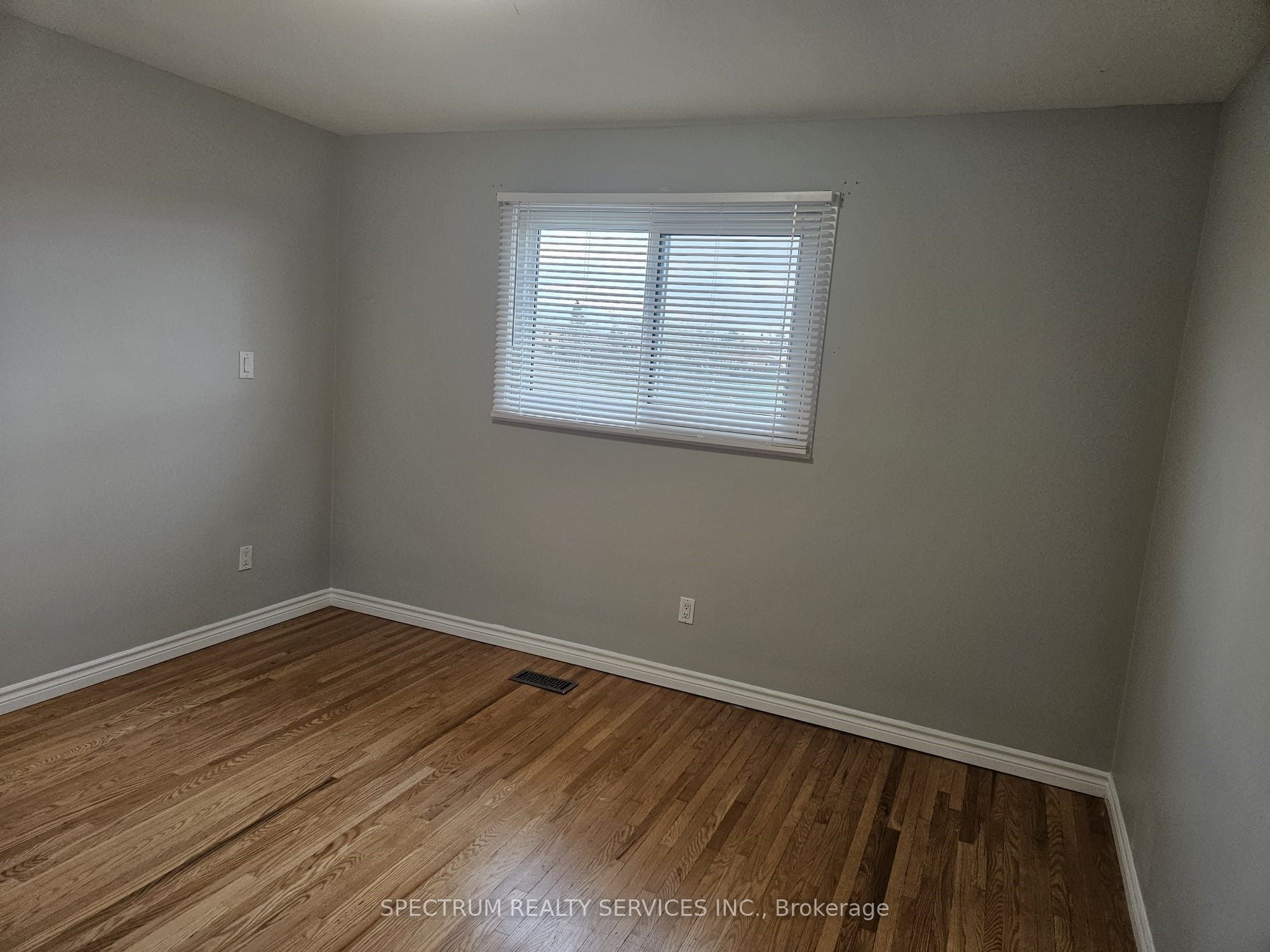 Photo 24 of Unit #UPPER, 125 Albany Drive, Vaughan, West Woodbridge — HOMEH