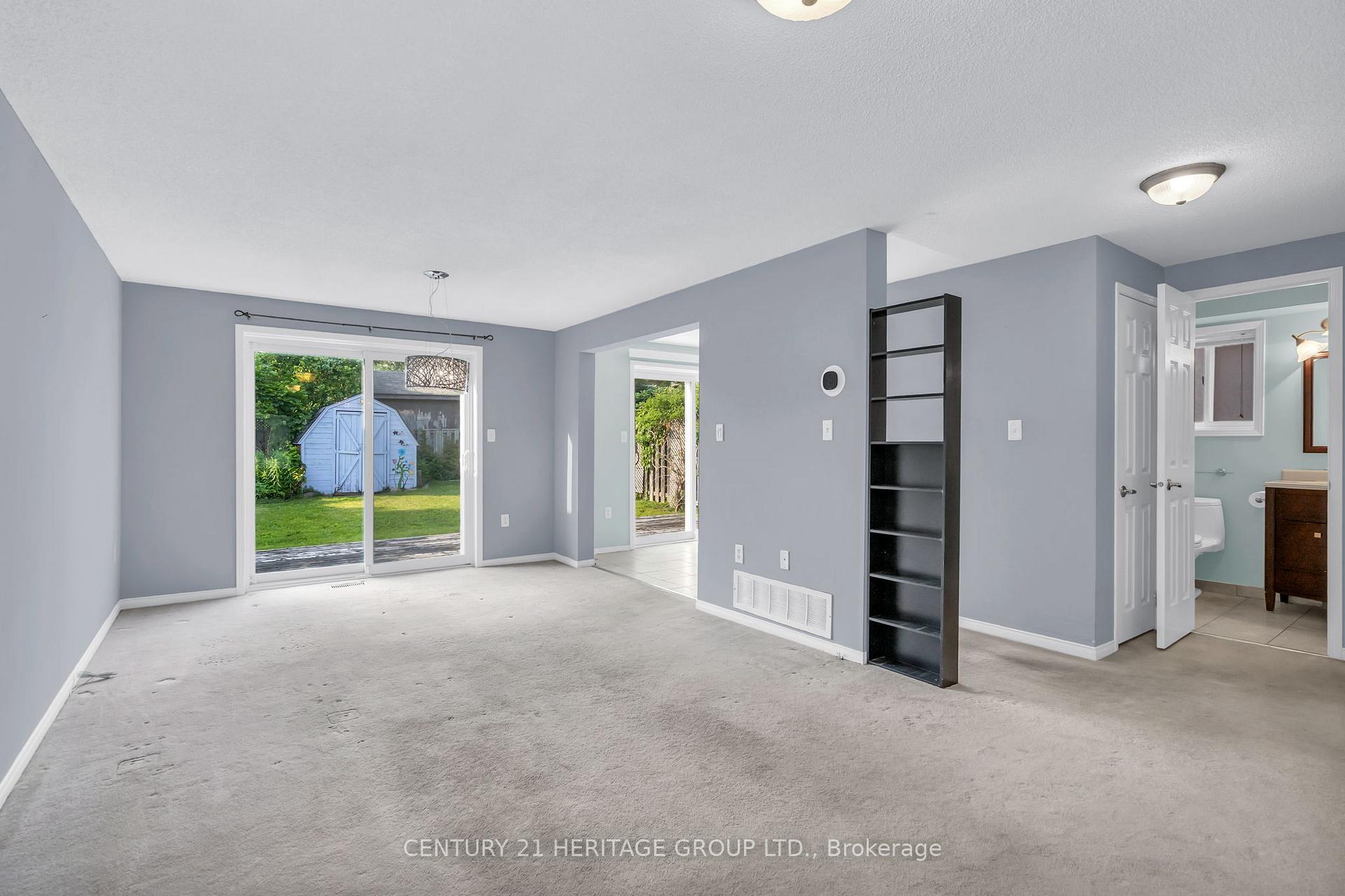 Photo 9 of 10 Clute Crescent, Barrie, Holly — HOMEH