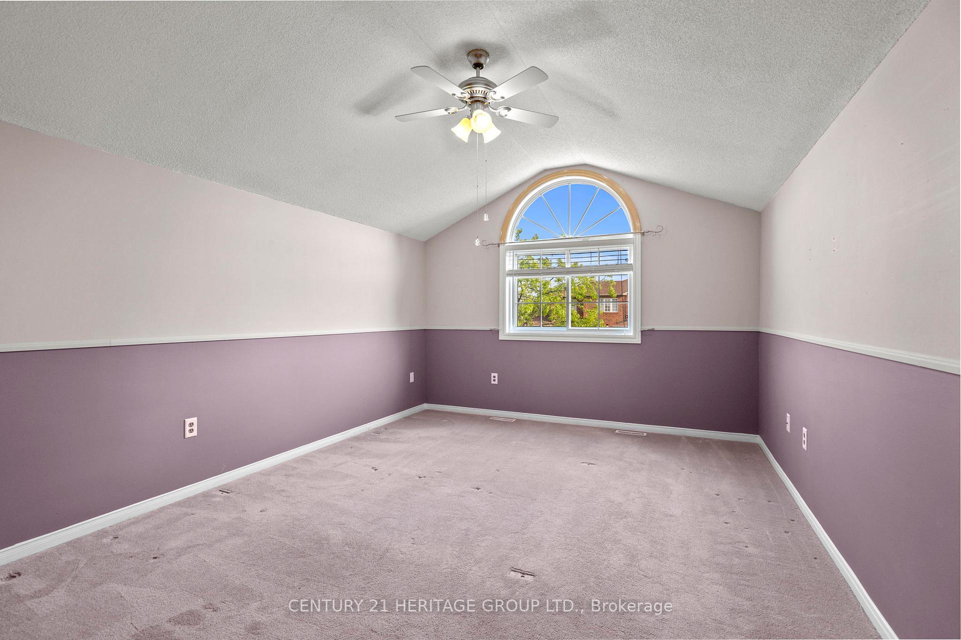 Photo 18 of 10 Clute Crescent, Barrie, Holly — HOMEH