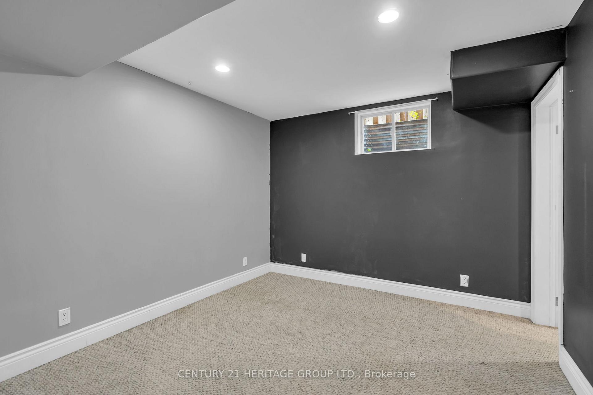 Photo 30 of 10 Clute Crescent, Barrie, Holly — HOMEH